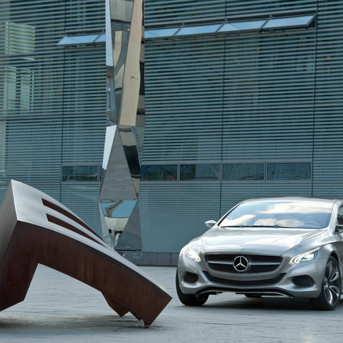2010 Mercedes-Benz F800 Style Concept Front View