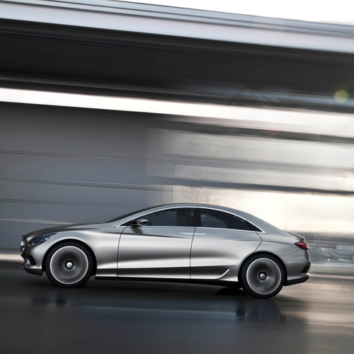2010 Mercedes-Benz F800 Style Concept Side View