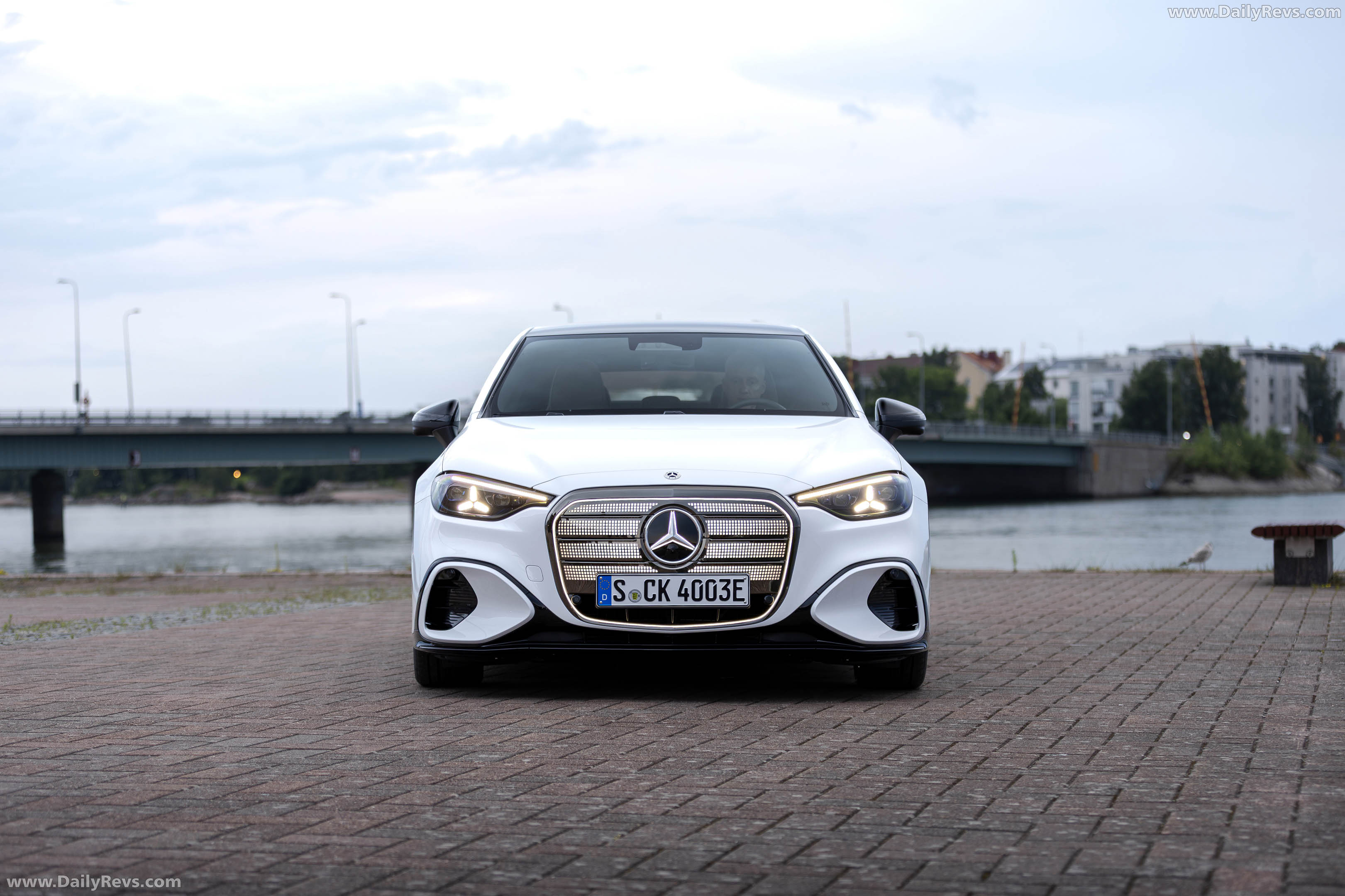 2027 Mercedes-Benz C 400 Electric W540 Front View