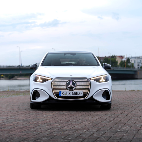 2027 Mercedes-Benz C 400 Electric W540 Front View
