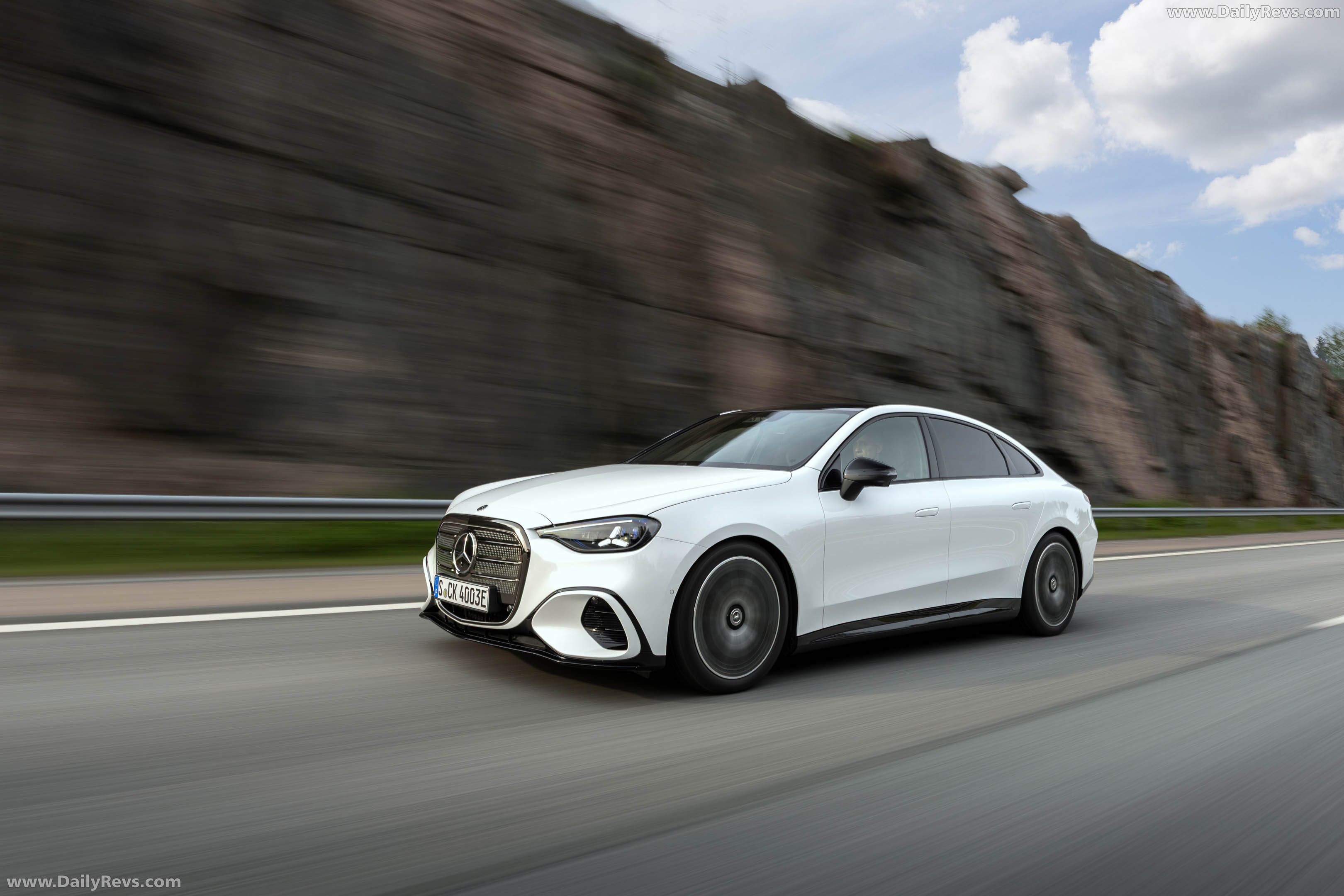 2027 Mercedes-Benz C 400 Electric W540 Front View