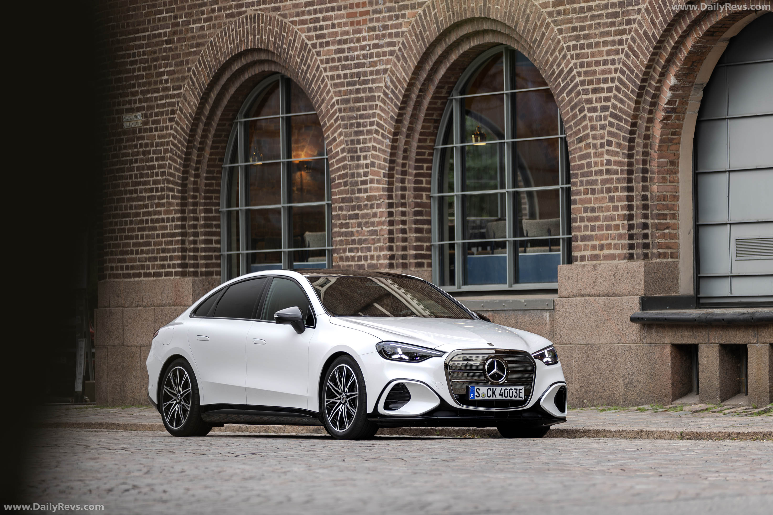 2027 Mercedes-Benz C 400 Electric W540 Front View