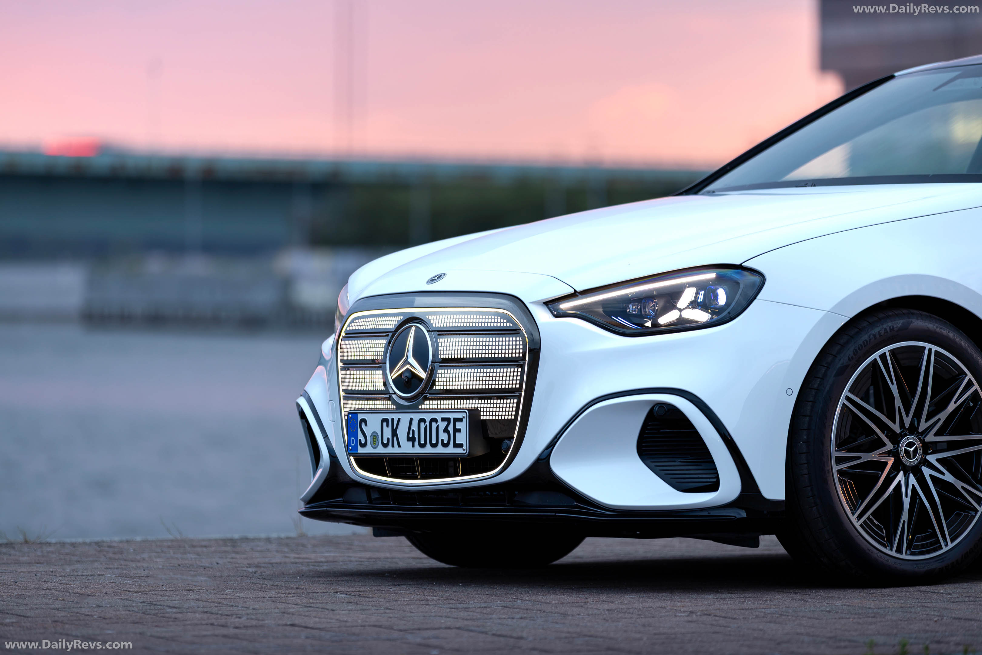 2027 Mercedes-Benz C 400 Electric W540 Exterior