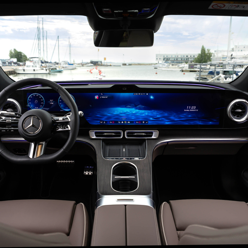 2027 Mercedes-Benz C 400 Electric W540 Interior