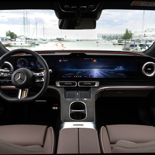 2027 Mercedes-Benz C 400 Electric W540 Interior
