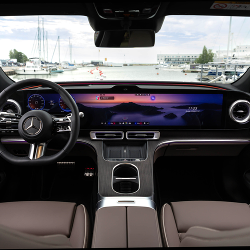 2027 Mercedes-Benz C 400 Electric W540 Interior