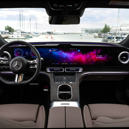 2027 Mercedes-Benz C 400 Electric W540 Interior