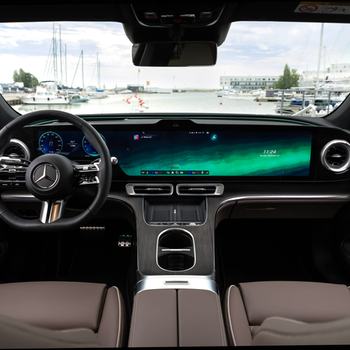 2027 Mercedes-Benz C 400 Electric W540 Interior