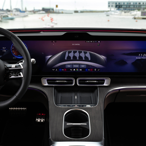 2027 Mercedes-Benz C 400 Electric W540 Interior
