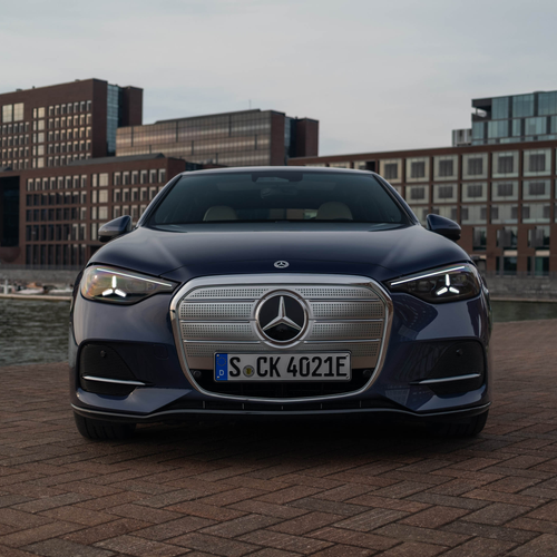 2027 Mercedes-Benz C 400 Electric W540 Twilight Blue Front View
