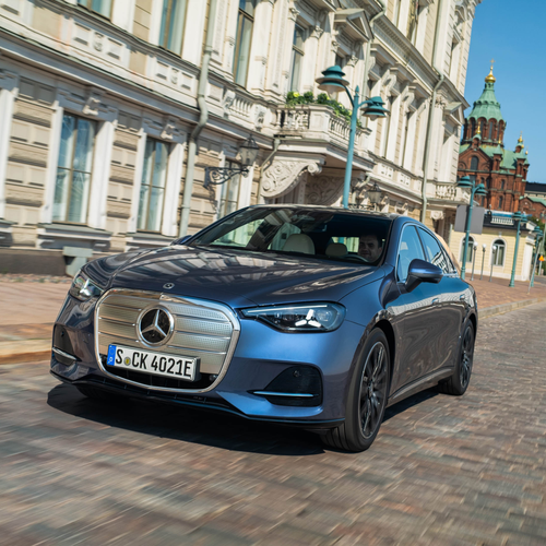 2027 Mercedes-Benz C 400 Electric W540 Twilight Blue Front View