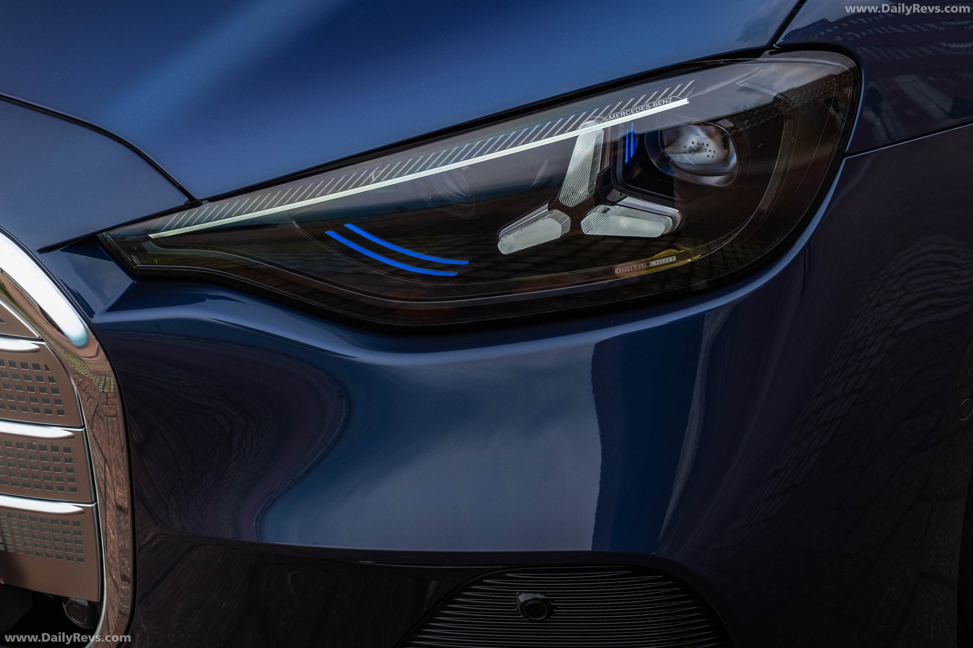 2027 Mercedes-Benz C 400 Electric W540 Twilight Blue Exterior