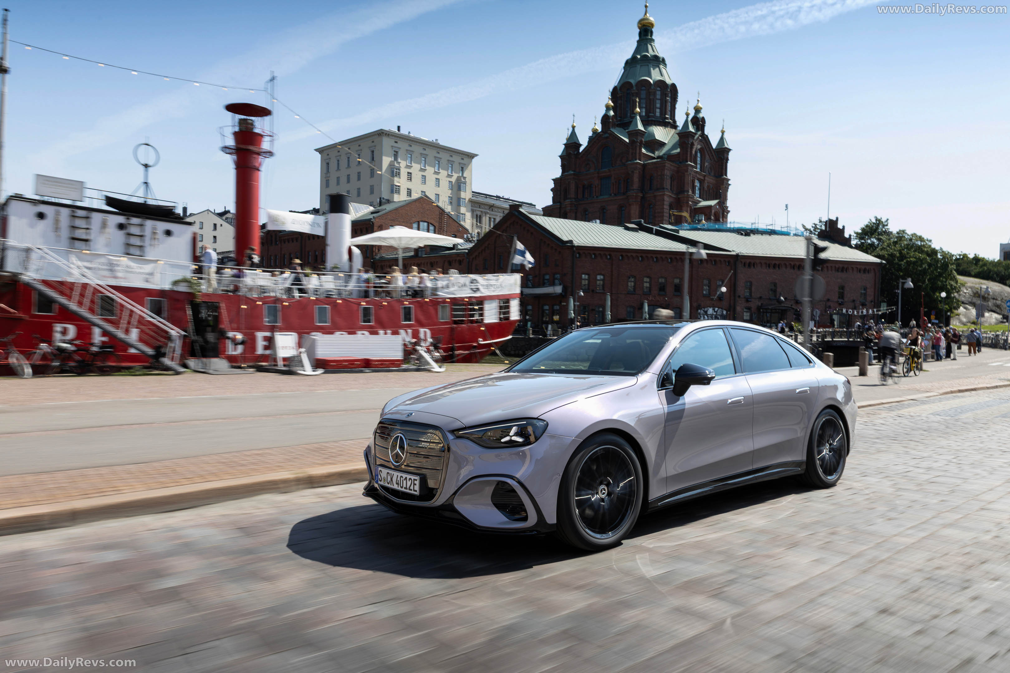 2027 Mercedes-Benz C 400 Electric W540 Miami Silver Front View