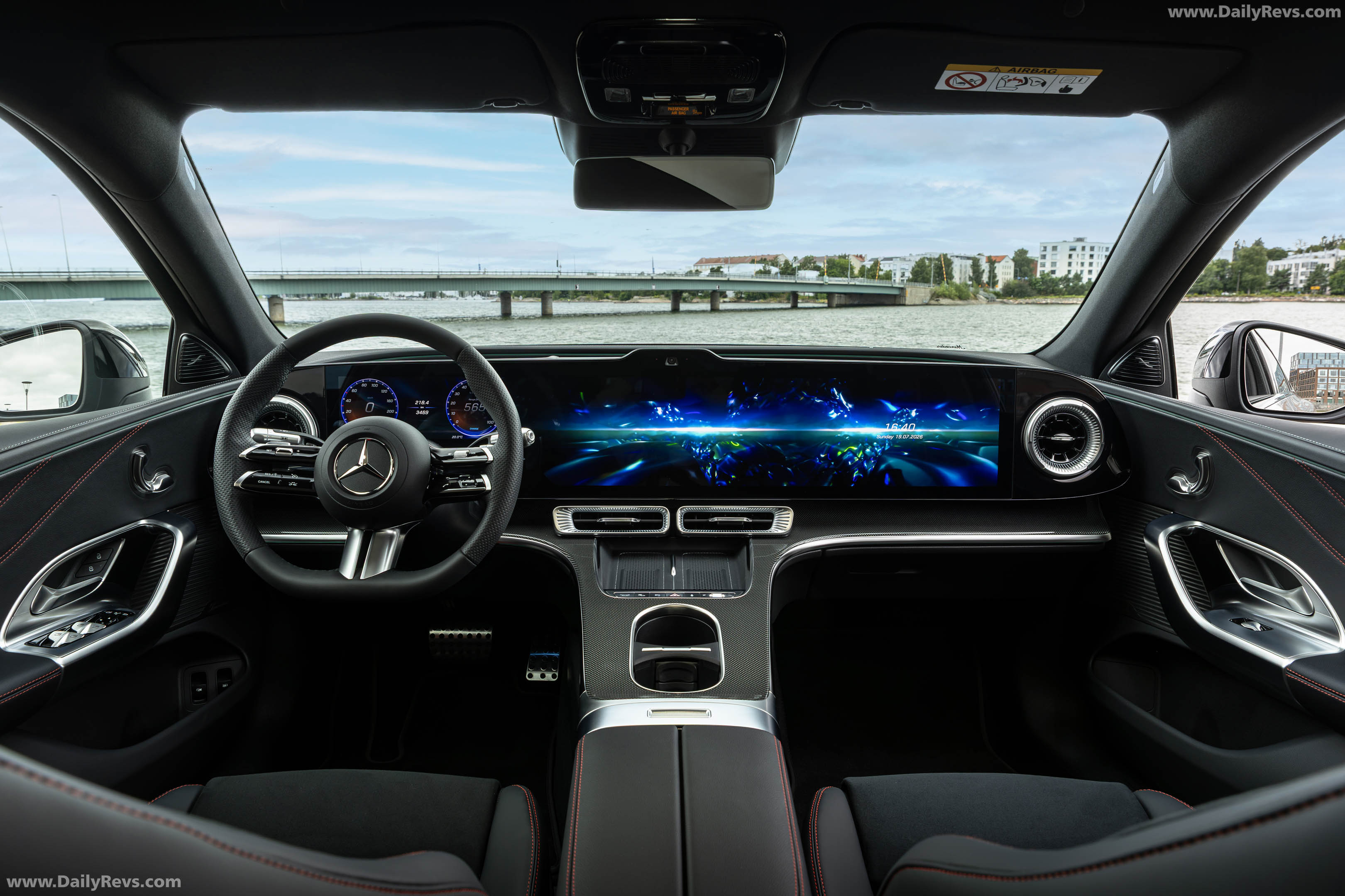 2027 Mercedes-Benz C 400 Electric W540 Miami Silver Interior