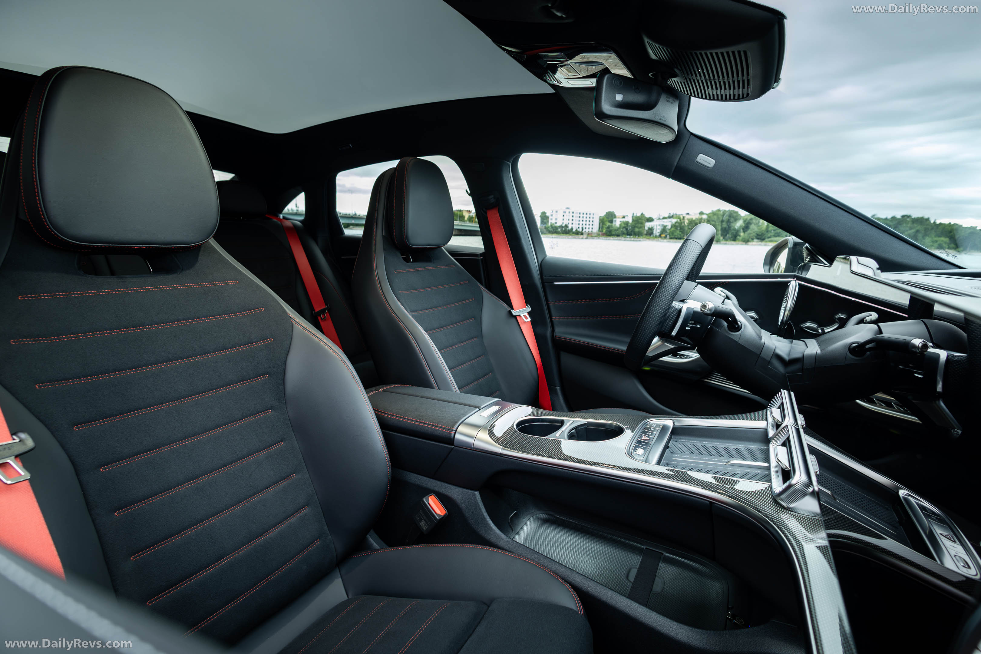 2027 Mercedes-Benz C 400 Electric W540 Miami Silver Interior