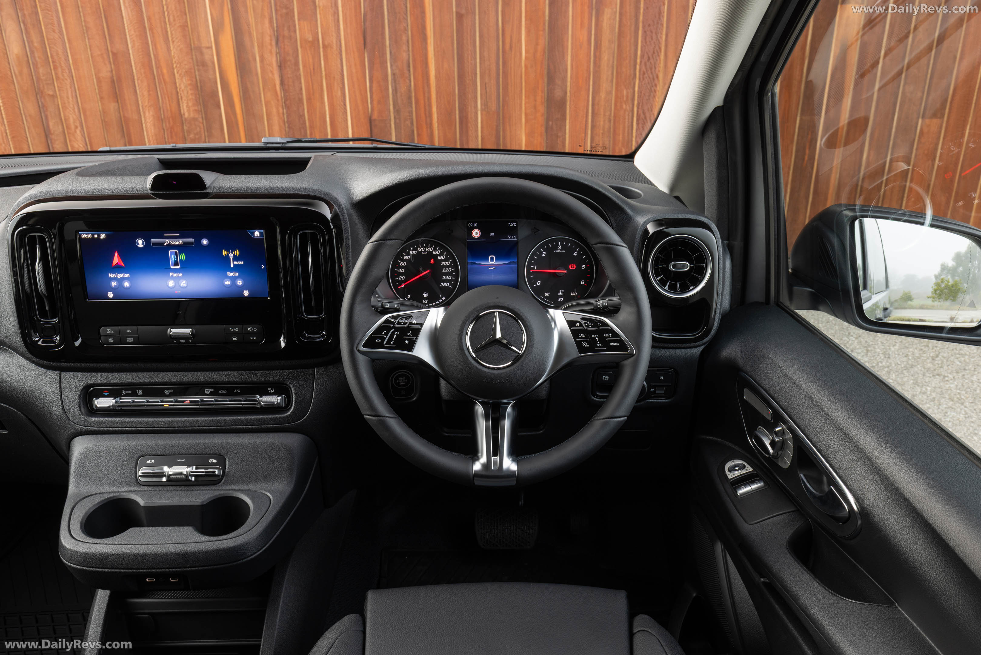 2026 Mercedes-Benz Vito 30th Anniversary Edition Interior