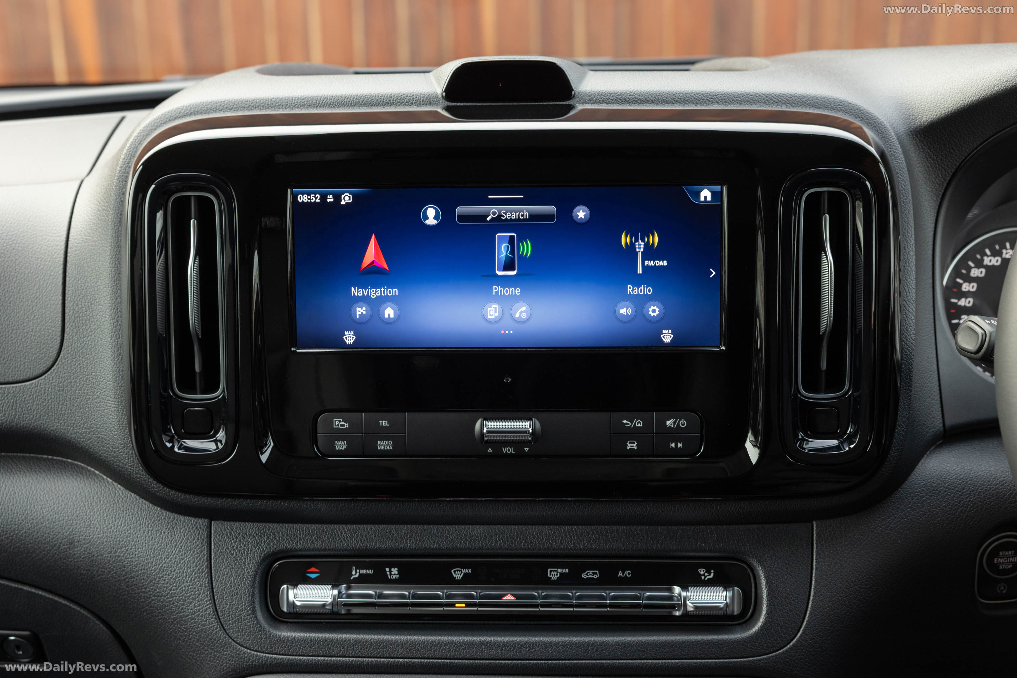 2026 Mercedes-Benz Vito 30th Anniversary Edition Interior