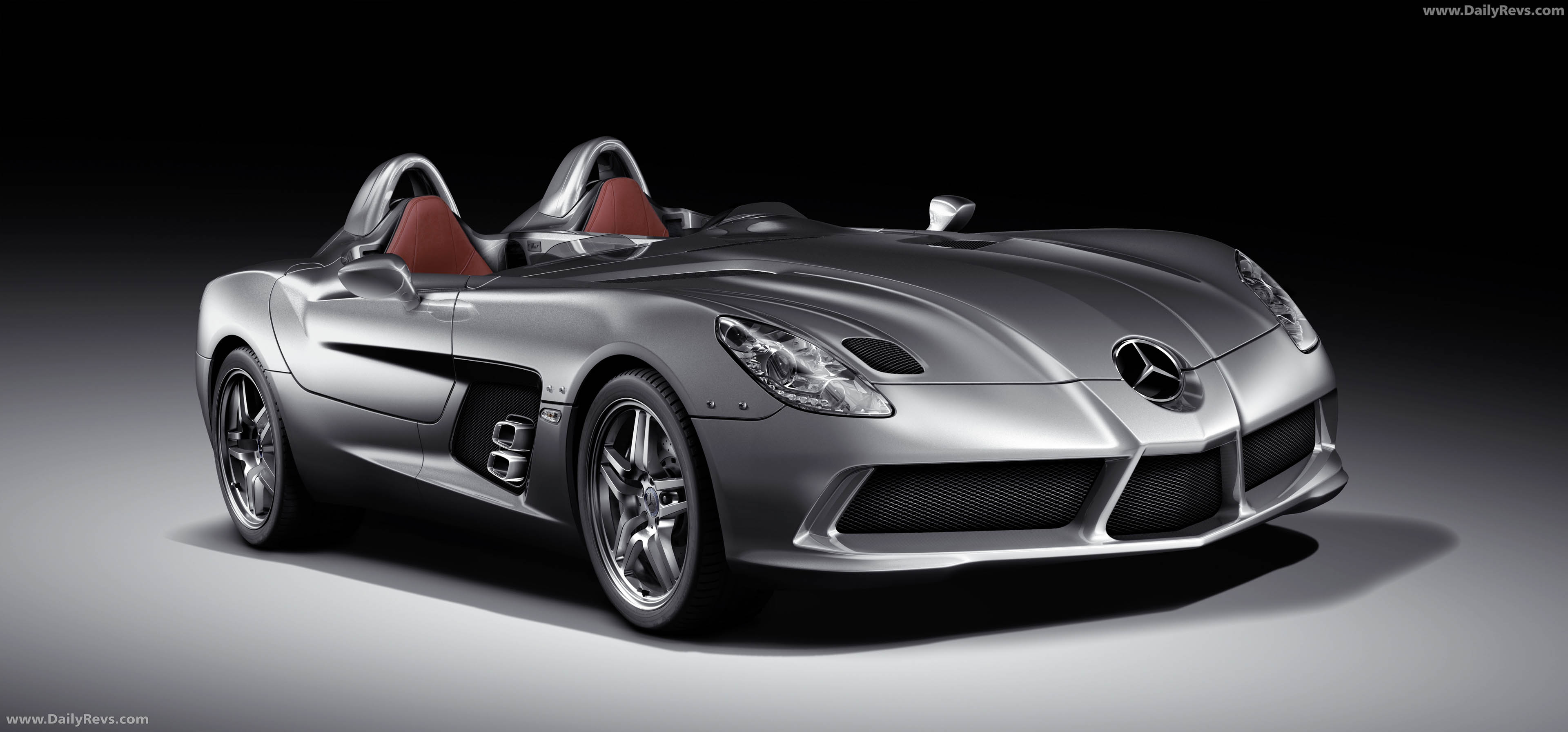 2009 Mercedes-Benz SLR Stirling Moss Z199 Front View