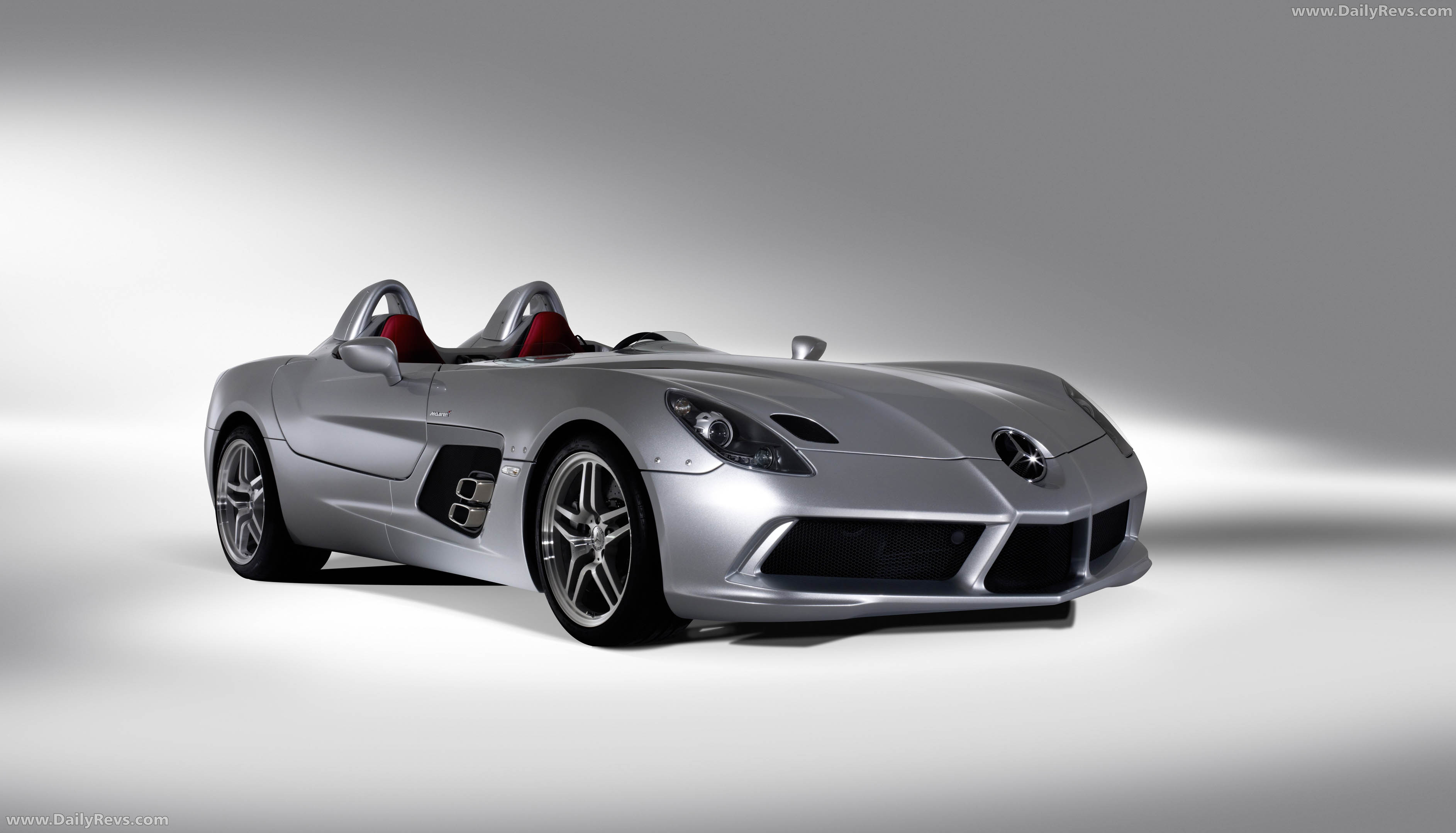 2009 Mercedes-Benz SLR Stirling Moss Z199 Front View