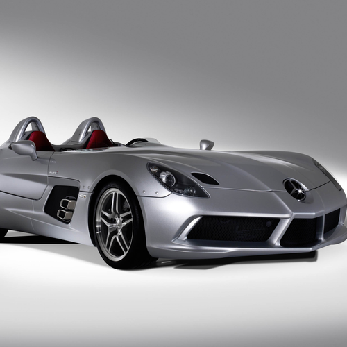 2009 Mercedes-Benz SLR Stirling Moss Z199 Front View