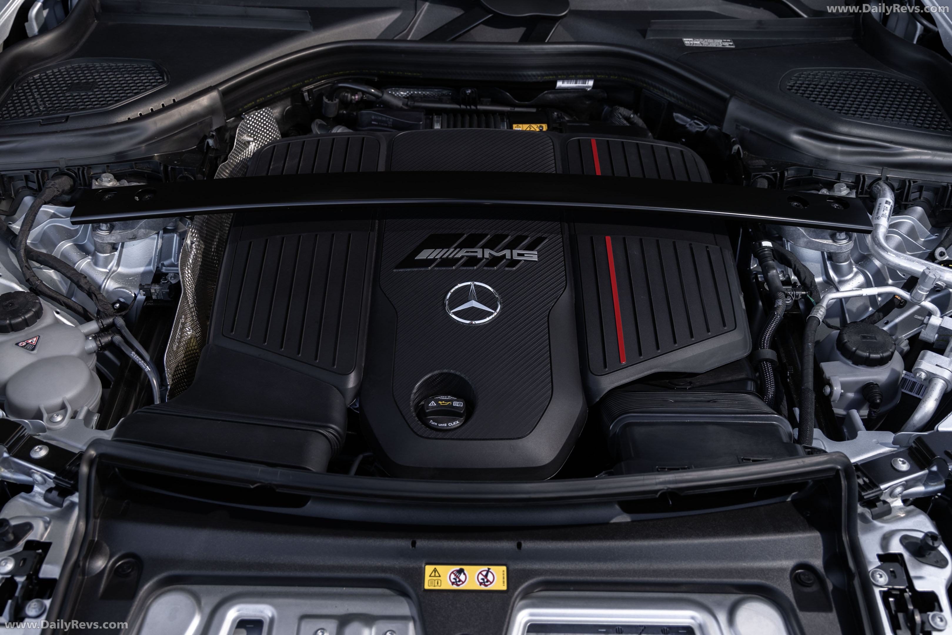 2027 Mercedes-Benz GLC 53 AMG X254 US Version Engine