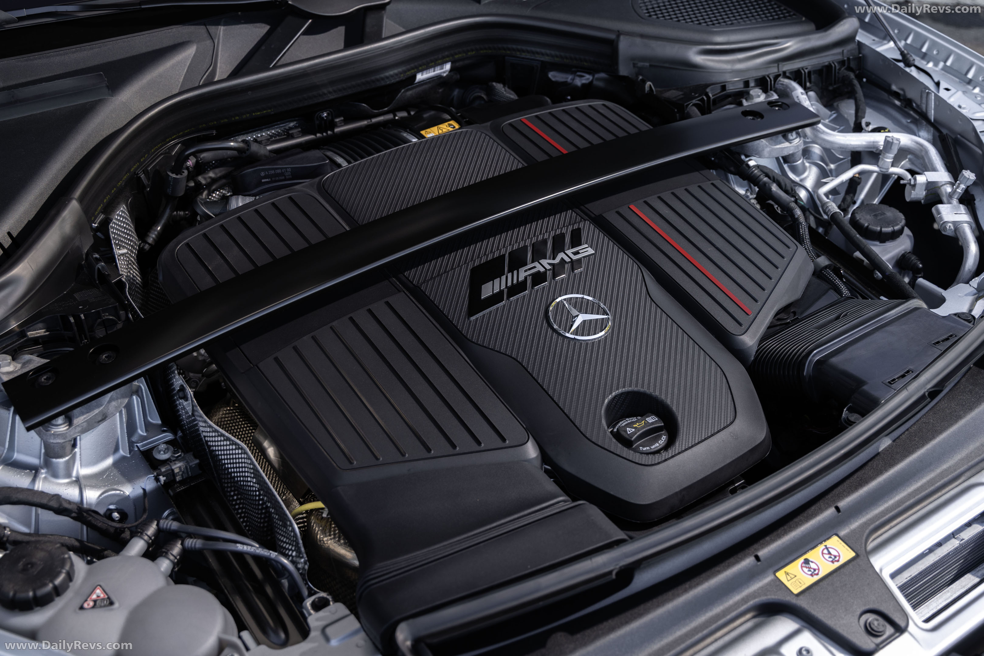 2027 Mercedes-Benz GLC 53 AMG X254 US Version Engine