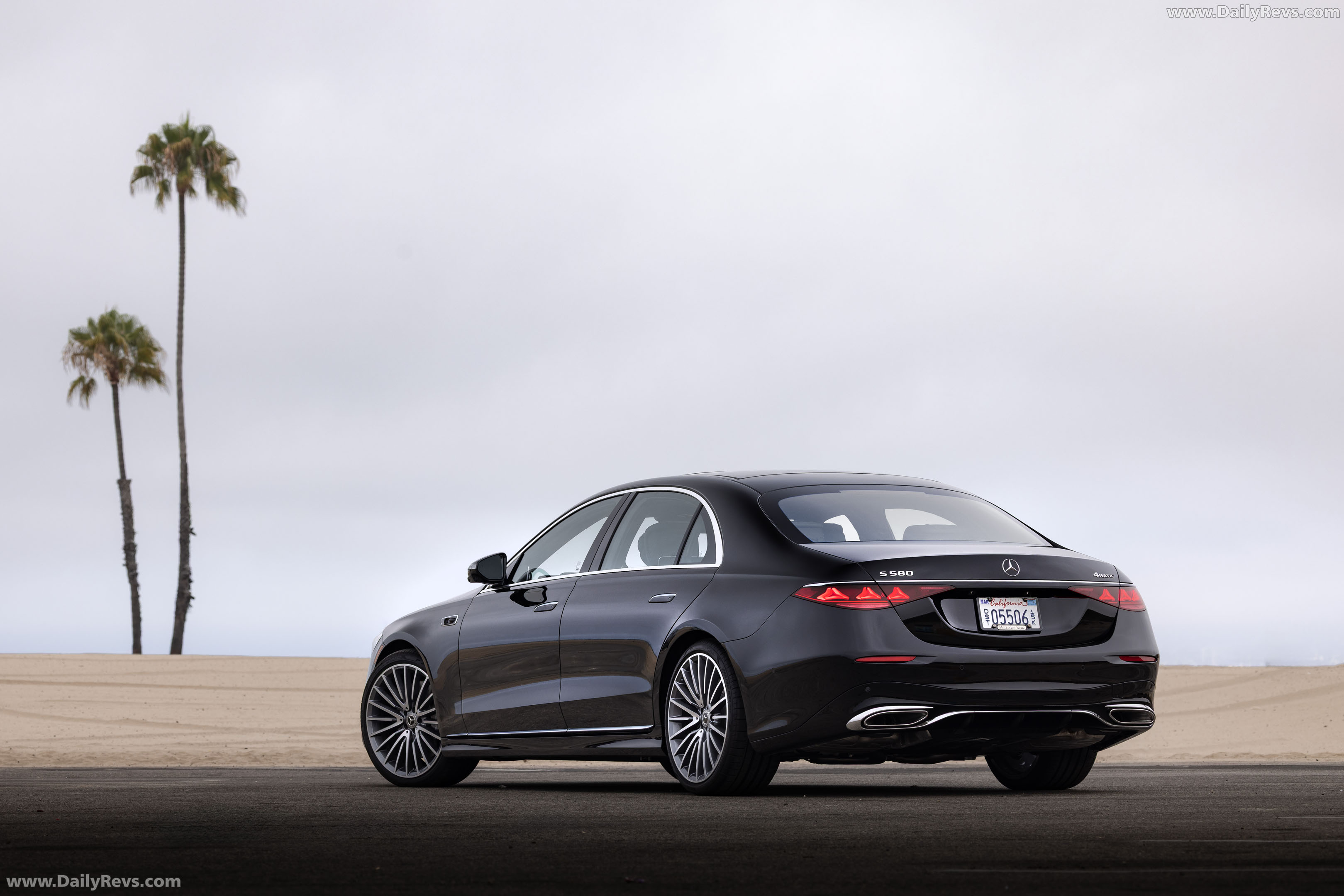 2027 Mercedes-Benz S 580 4MATIC W223 US Version Rear View