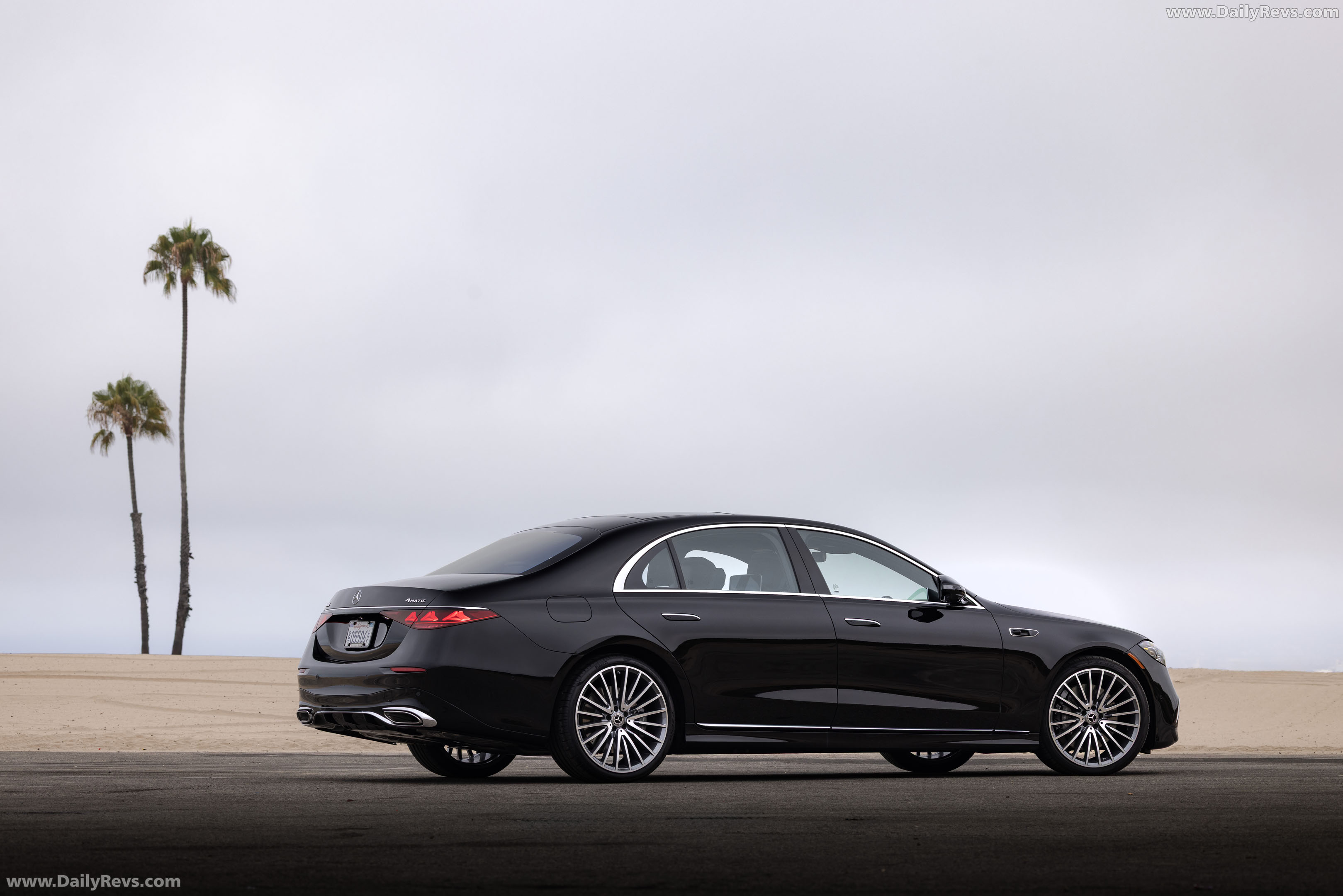 2027 Mercedes-Benz S 580 4MATIC W223 US Version Rear View
