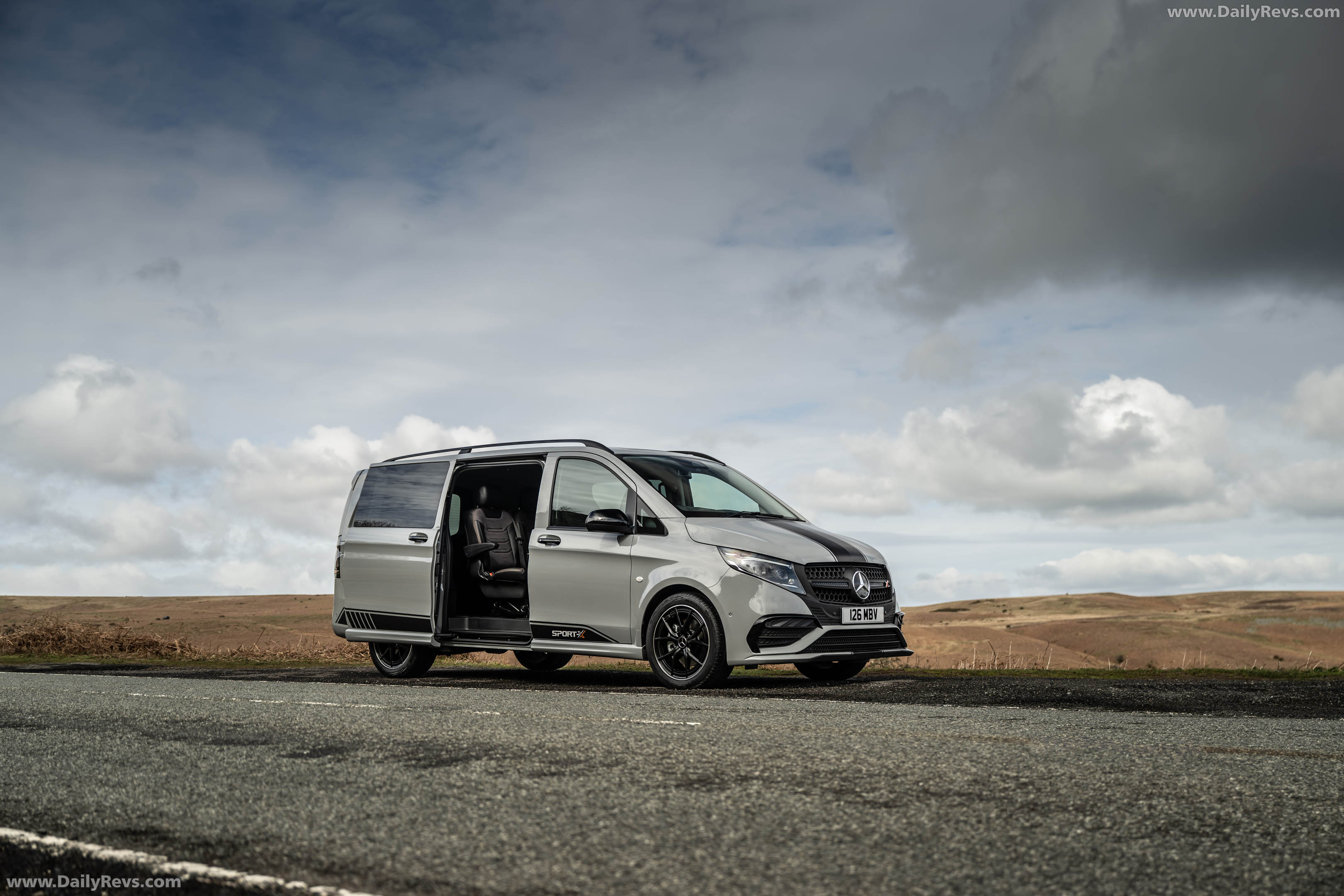 2026 Mercedes-Benz Vito Sport-X Side View