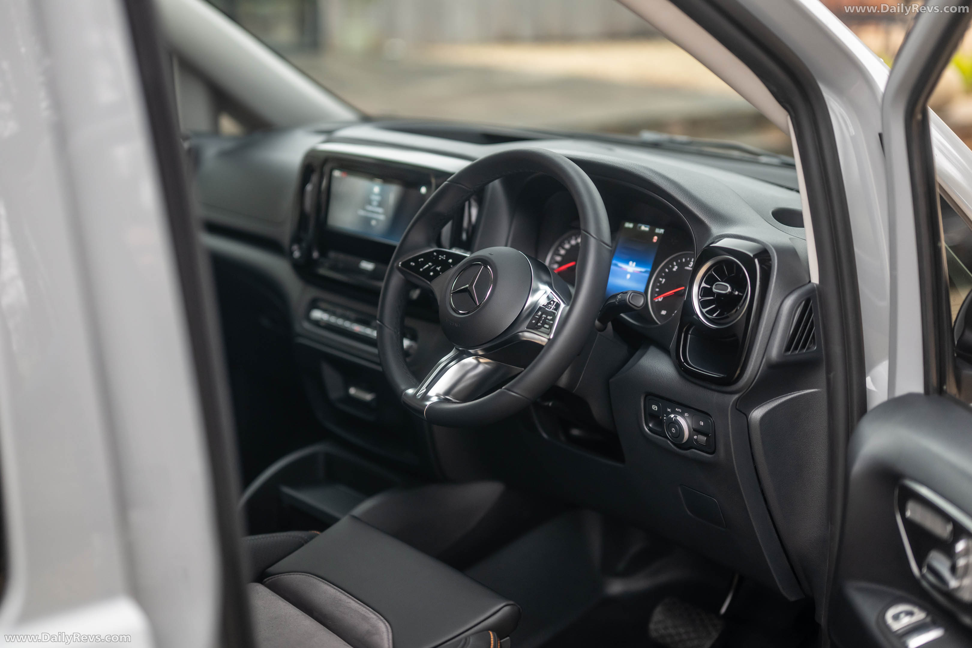 2026 Mercedes-Benz Vito Sport-X Interior