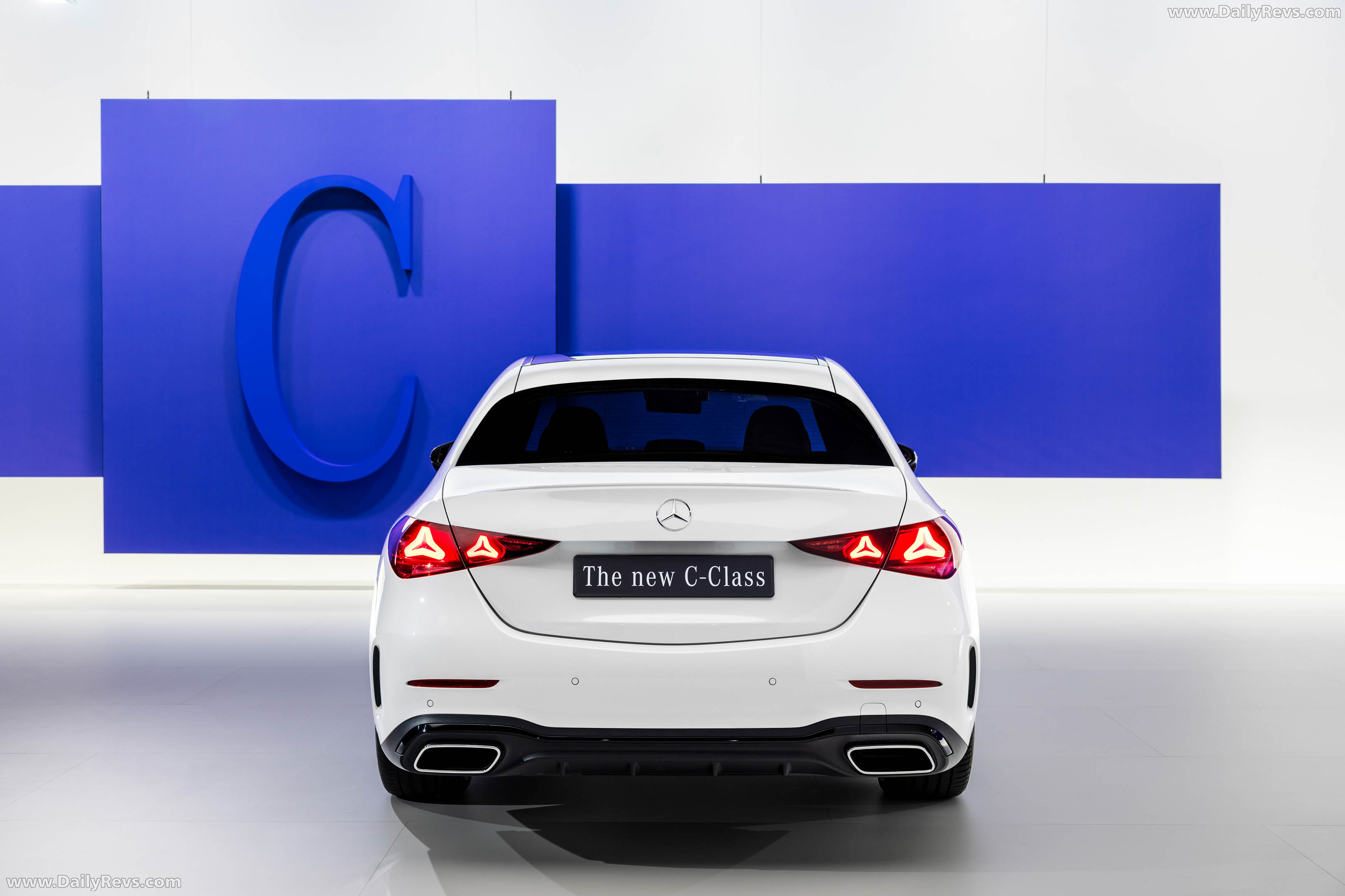2027 Mercedes-Benz C 400e W206 Rear View