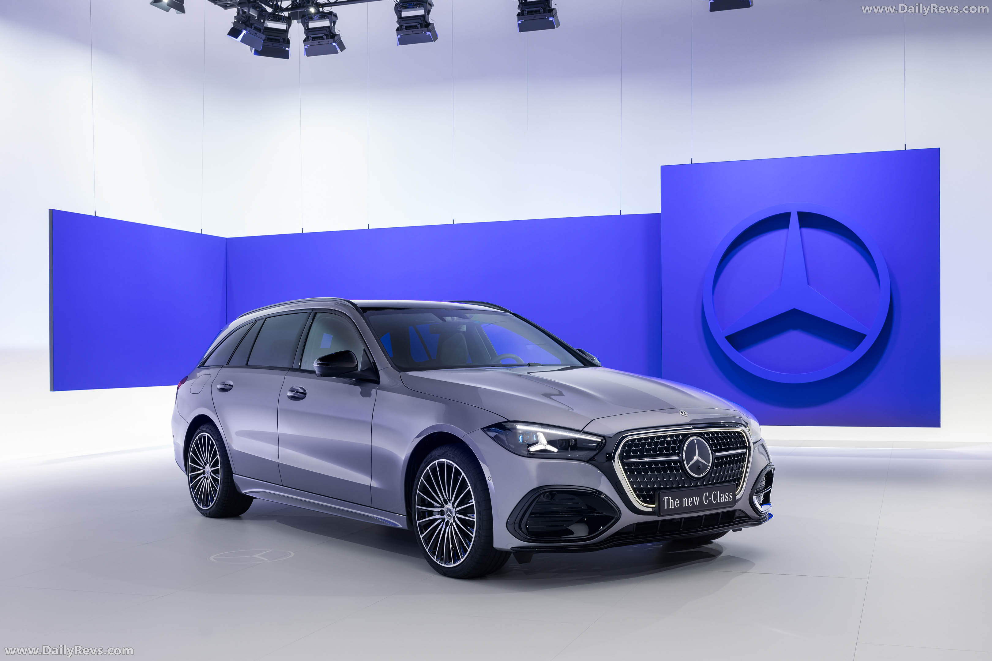 2027 Mercedes-Benz C 400 e Estate S206 Front View
