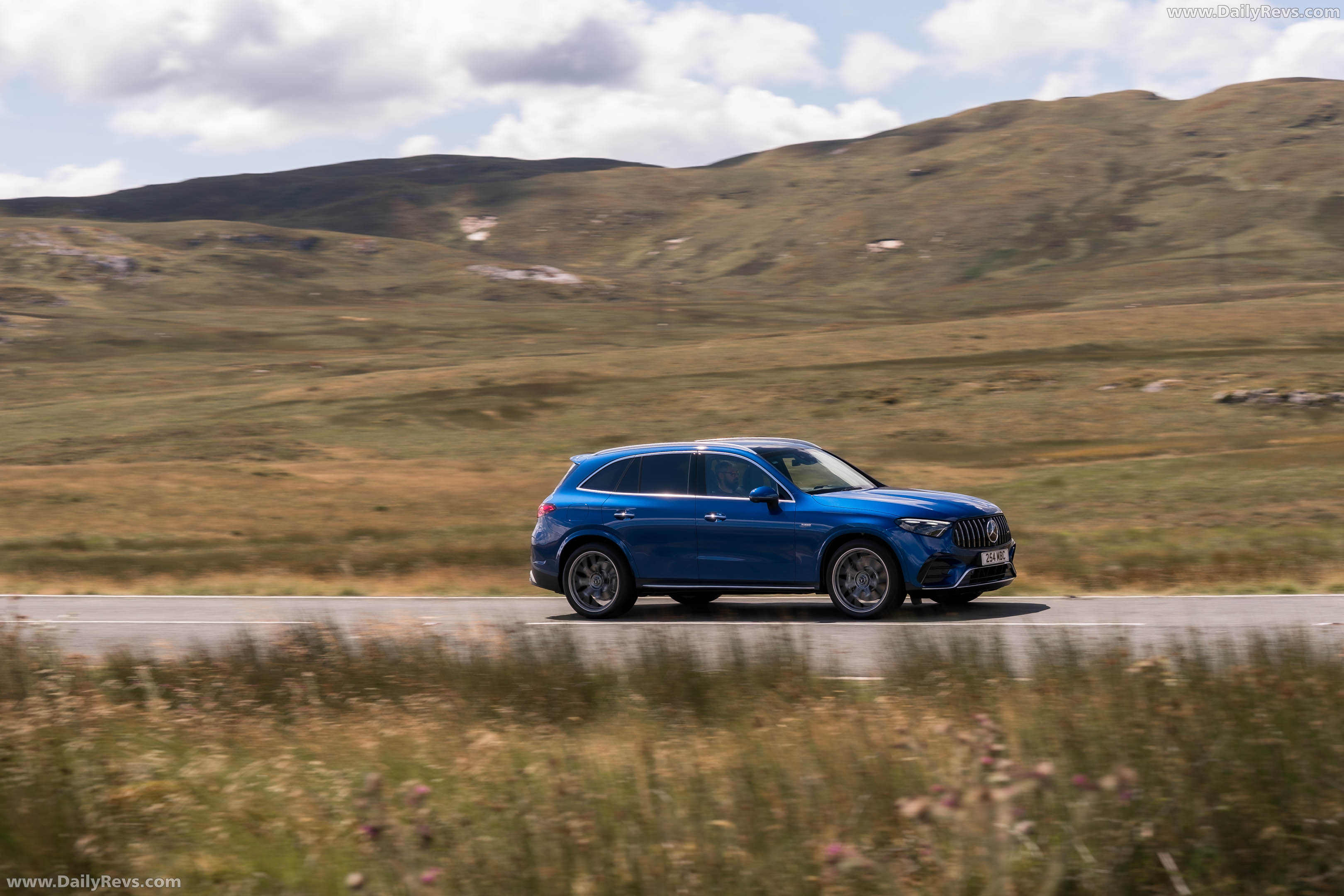 2027 Mercedes-Benz GLC 53 AMG X254 UK Version Side View