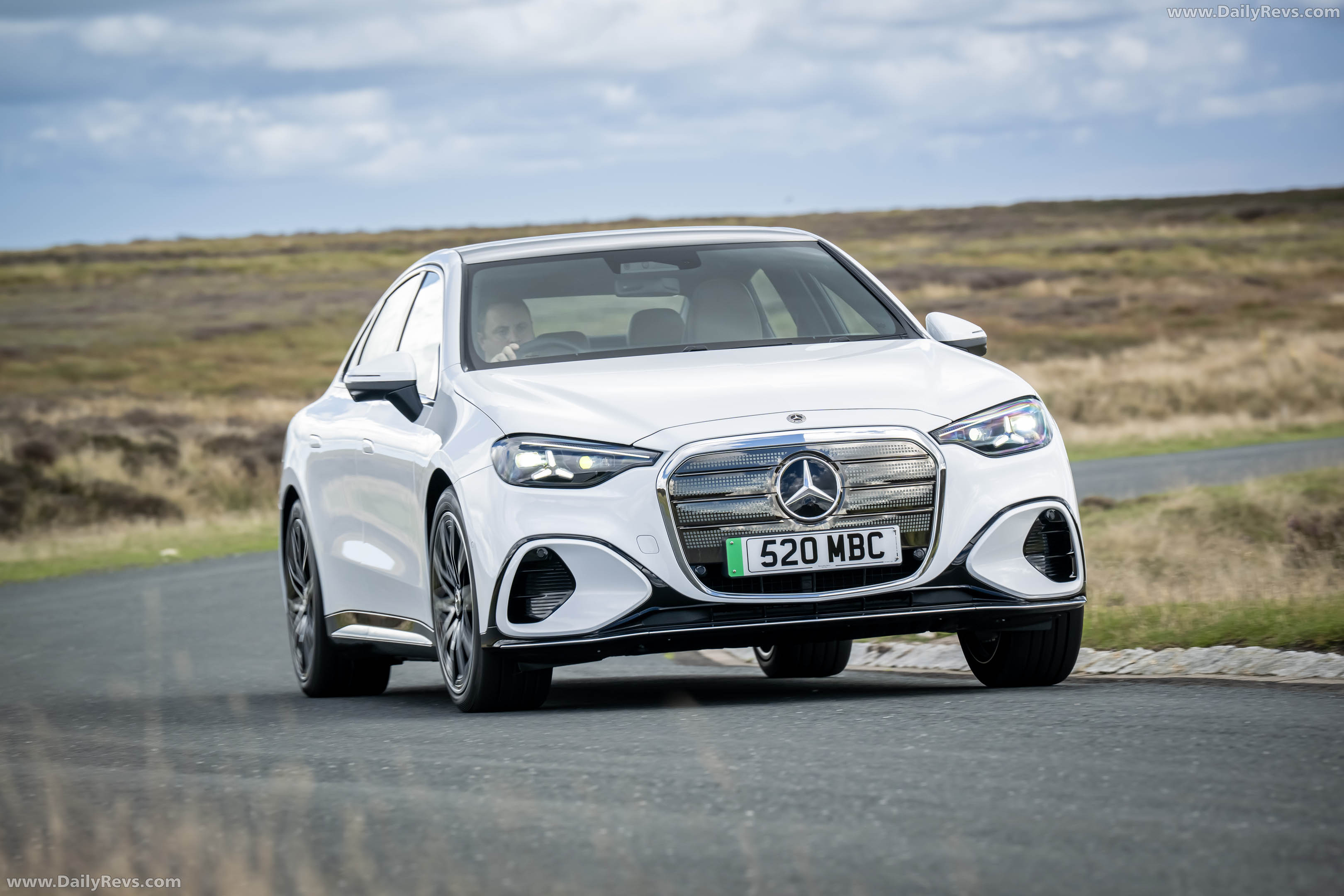 2027 Mercedes-Benz C-Class Electric W540 UK Version Front View