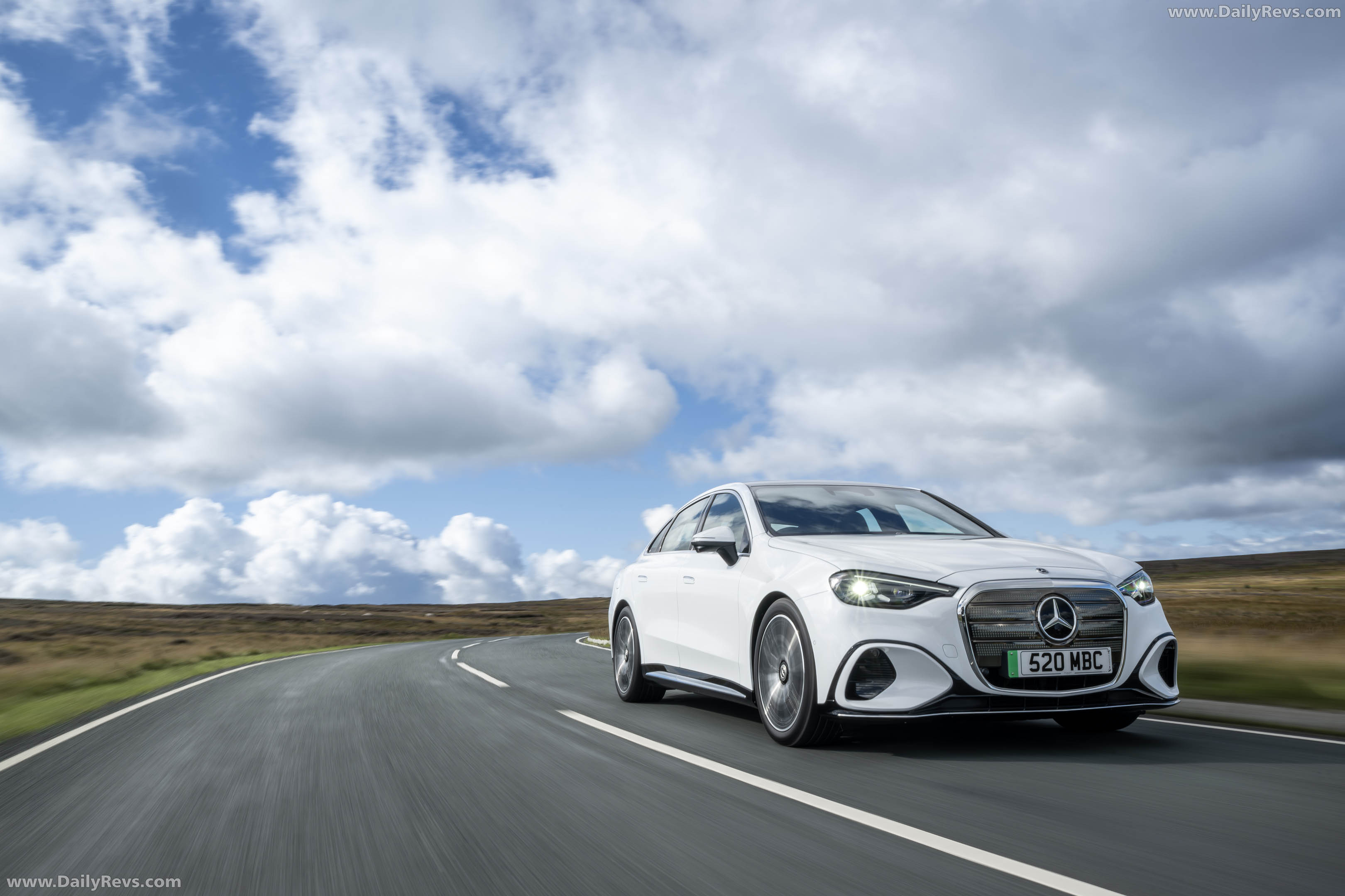 2027 Mercedes-Benz C-Class Electric W540 UK Version Front View