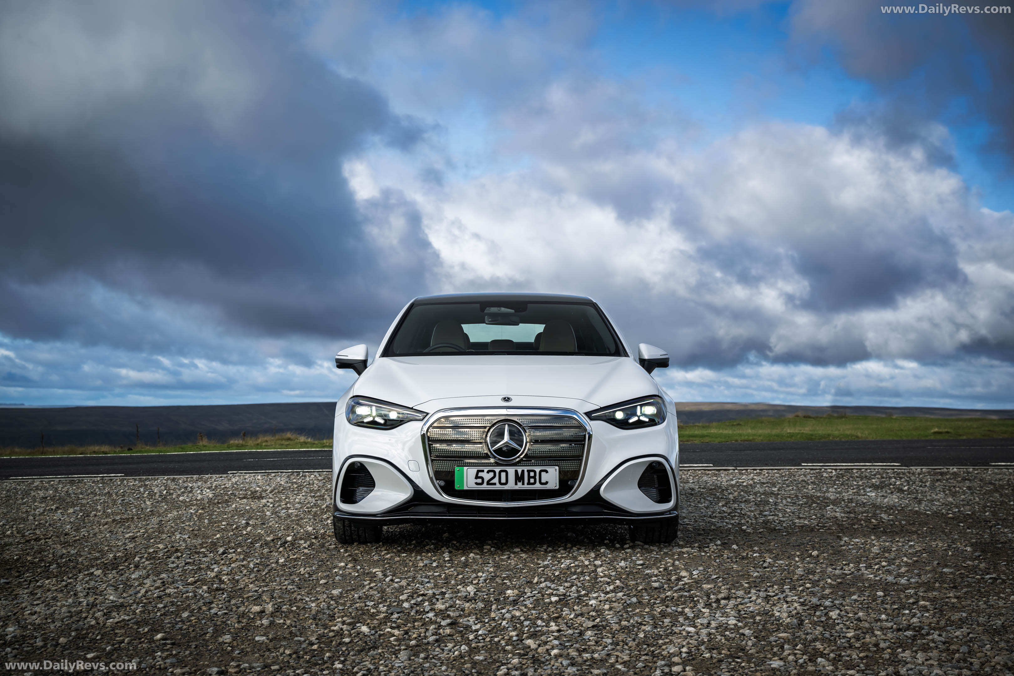 2027 Mercedes-Benz C-Class Electric W540 UK Version Front View