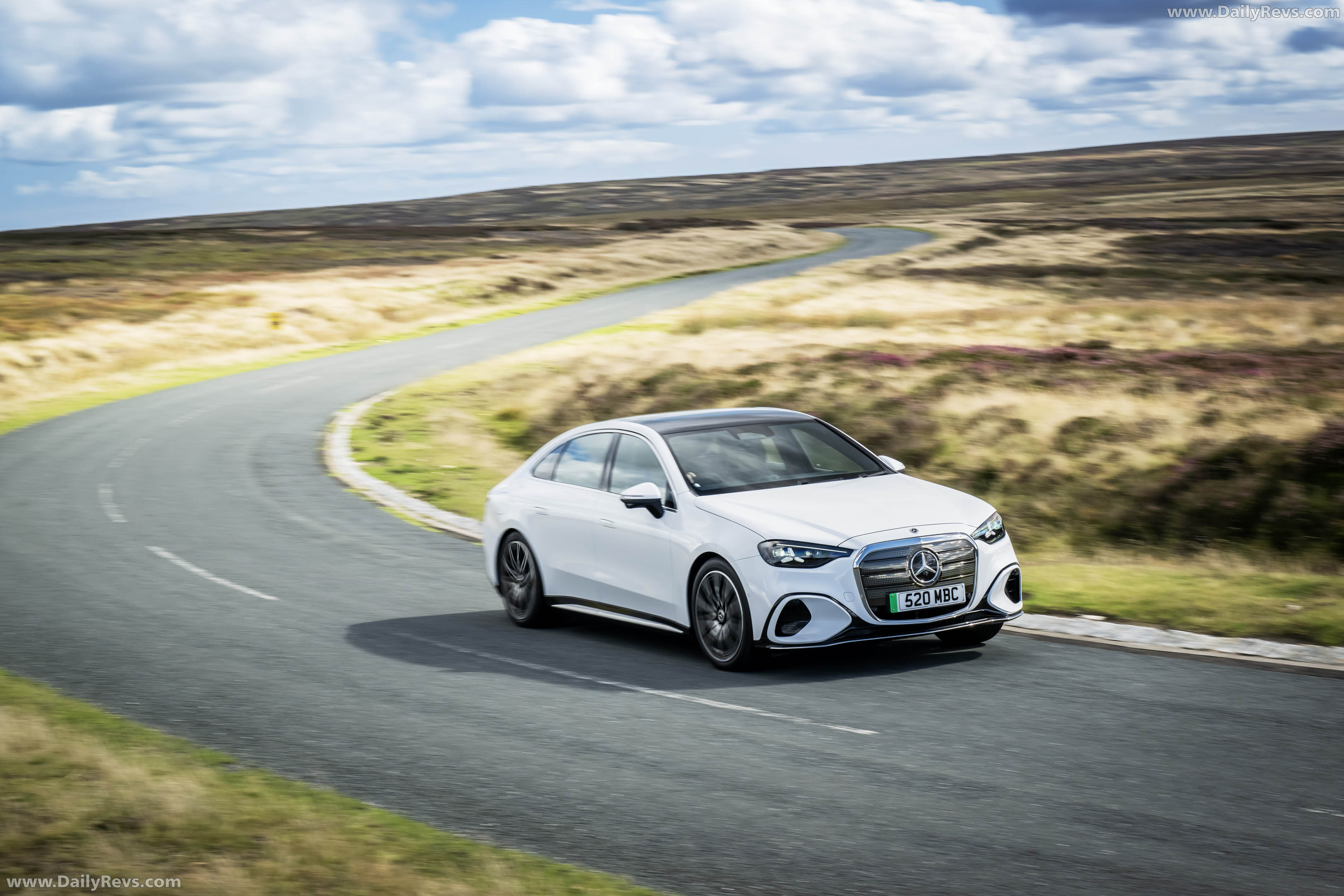 2027 Mercedes-Benz C-Class Electric W540 UK Version Front View