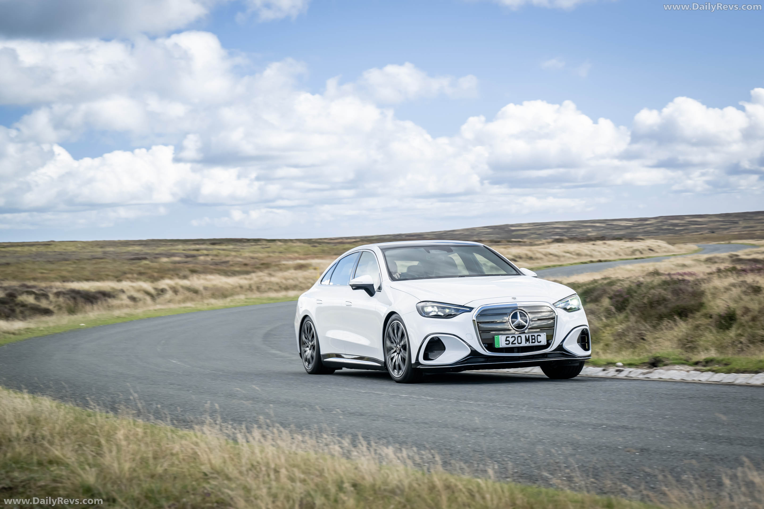 2027 Mercedes-Benz C-Class Electric W540 UK Version Front View