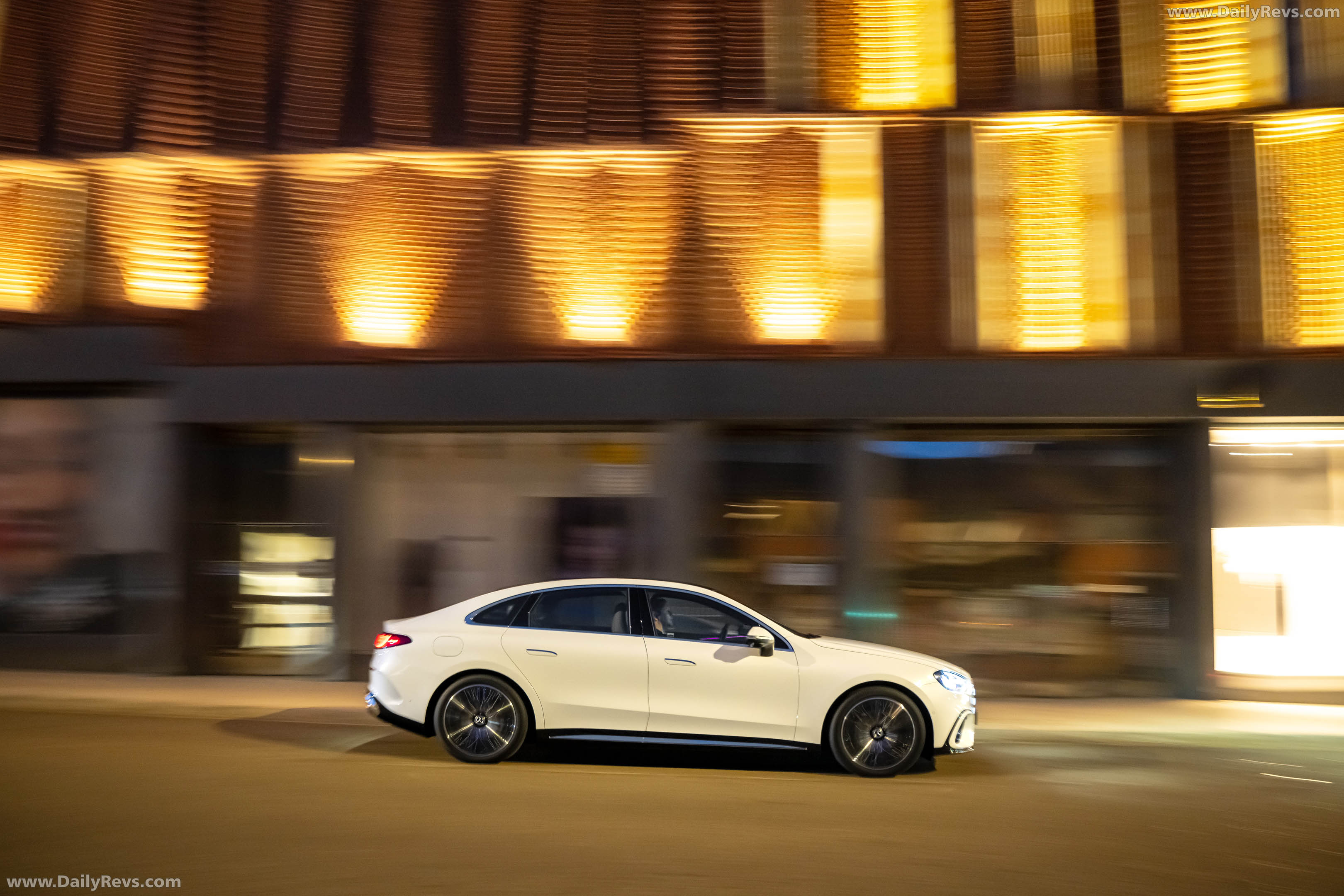 2027 Mercedes-Benz C-Class Electric W540 UK Version Side View