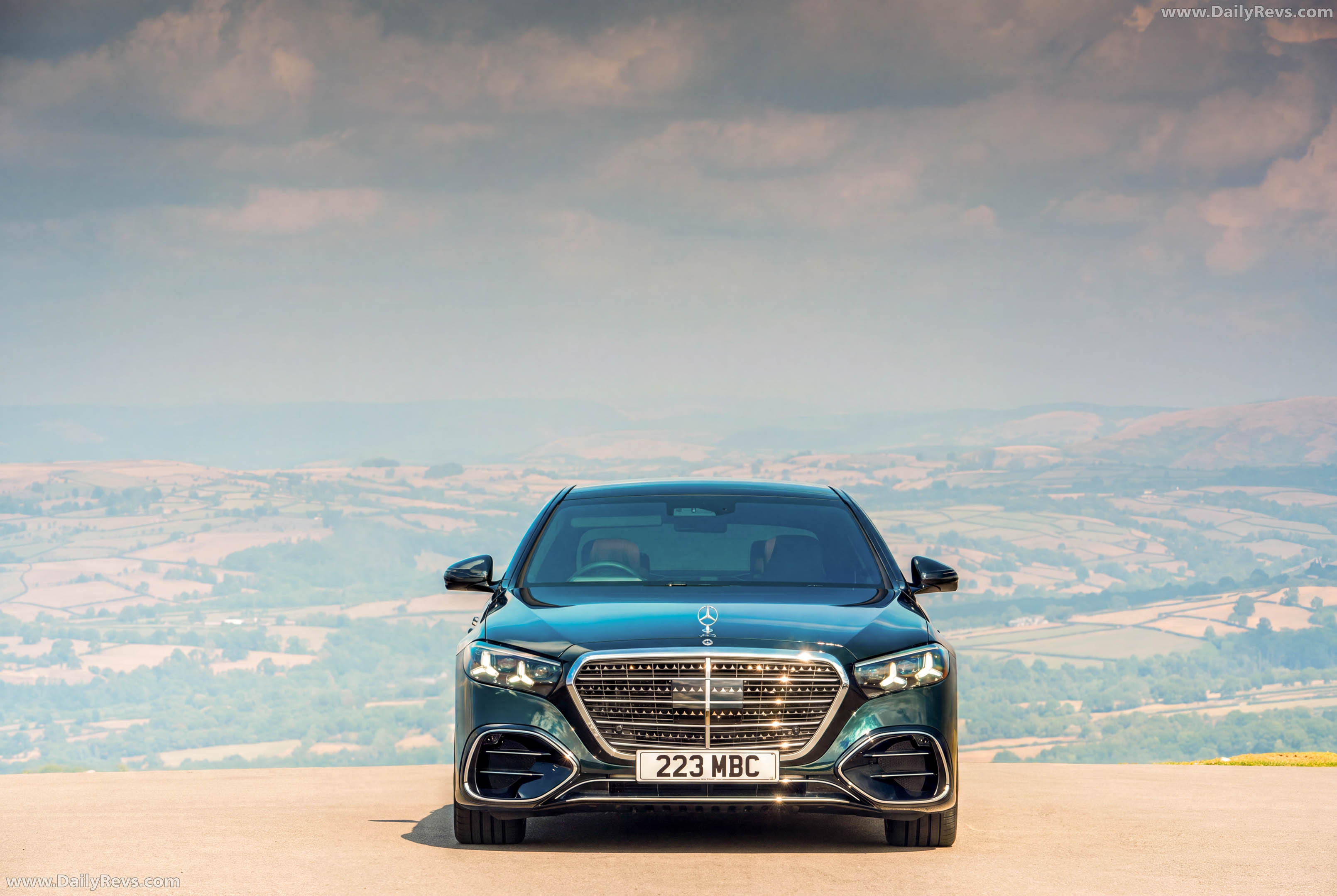 2027 Mercedes-Benz S-Class W223 UK Version Front View