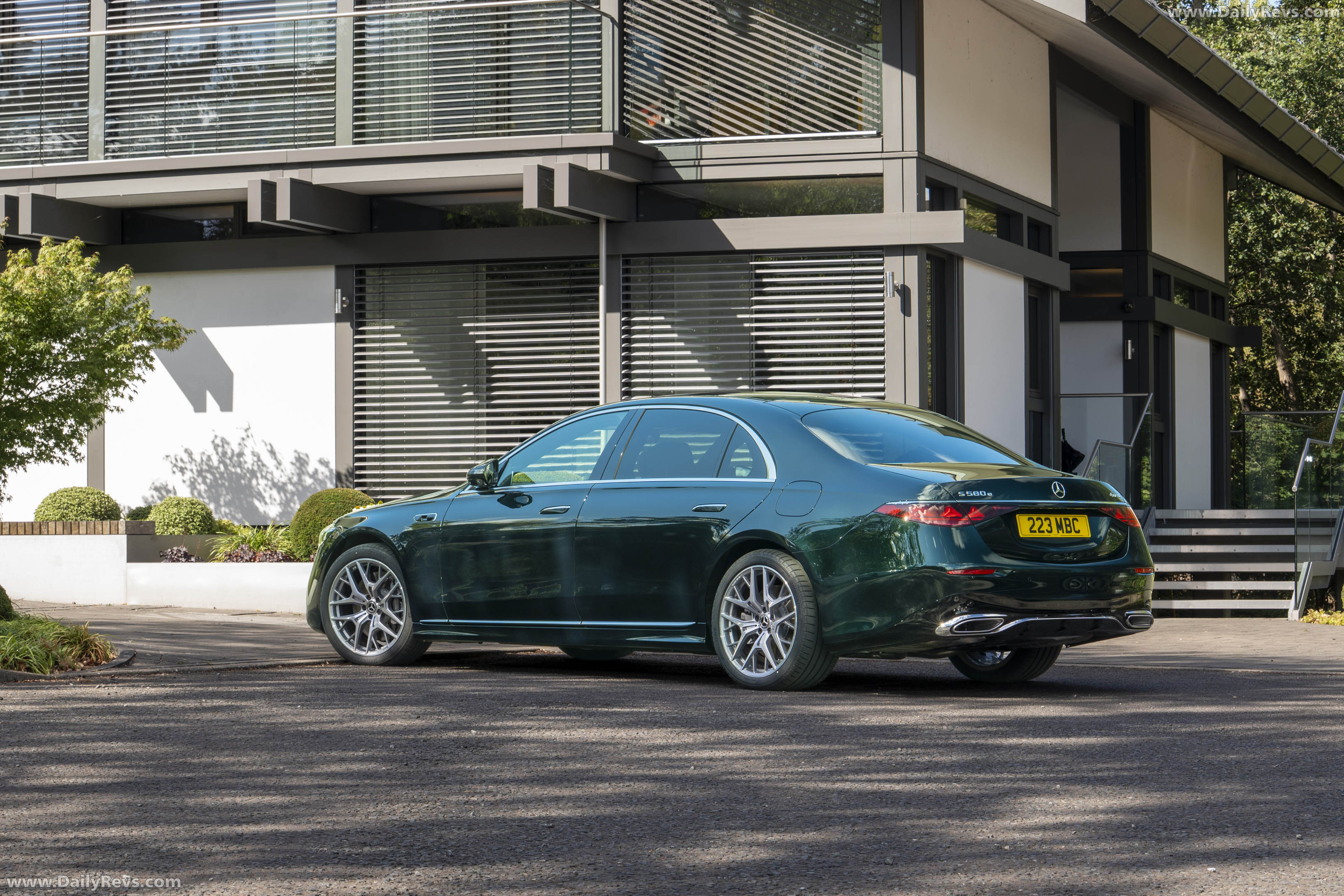 2027 Mercedes-Benz S-Class W223 UK Version Rear View