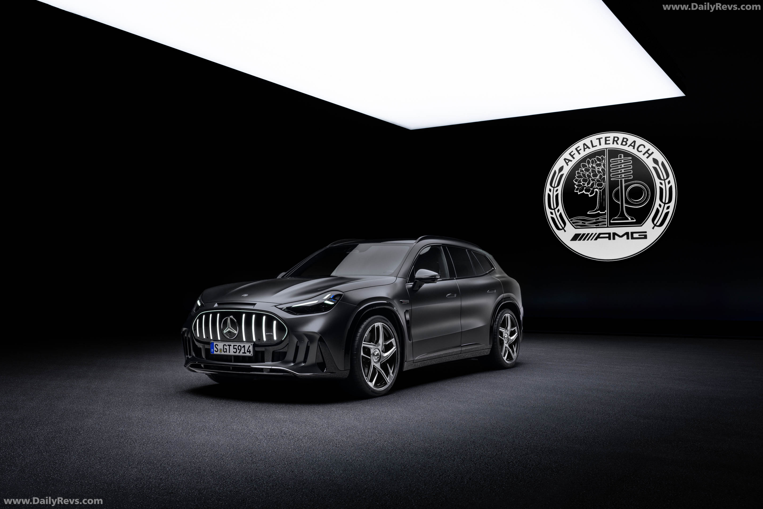 2027 Mercedes-Benz AMG GT SUV X591 Front View