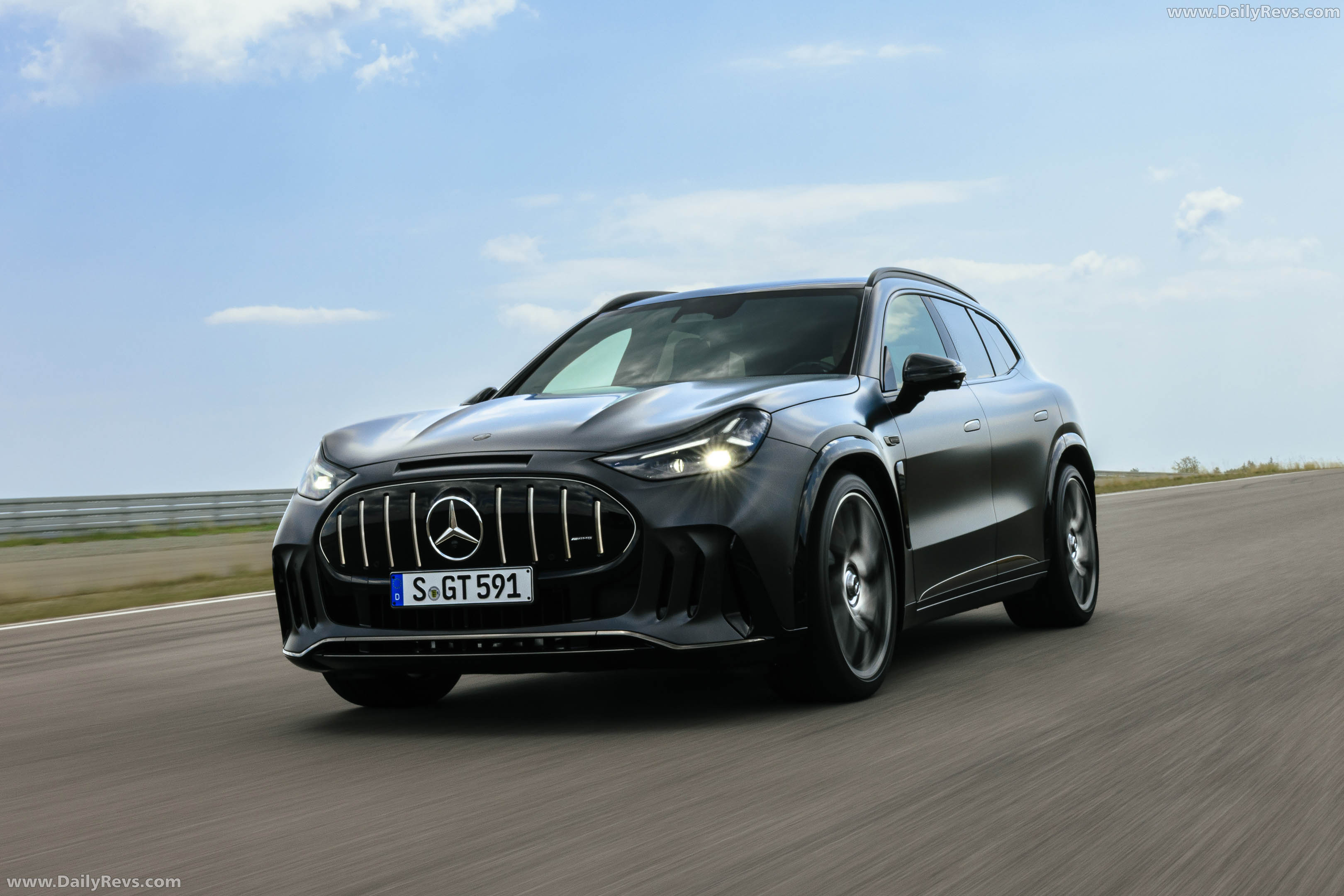 2027 Mercedes-Benz AMG GT SUV X591 Front View