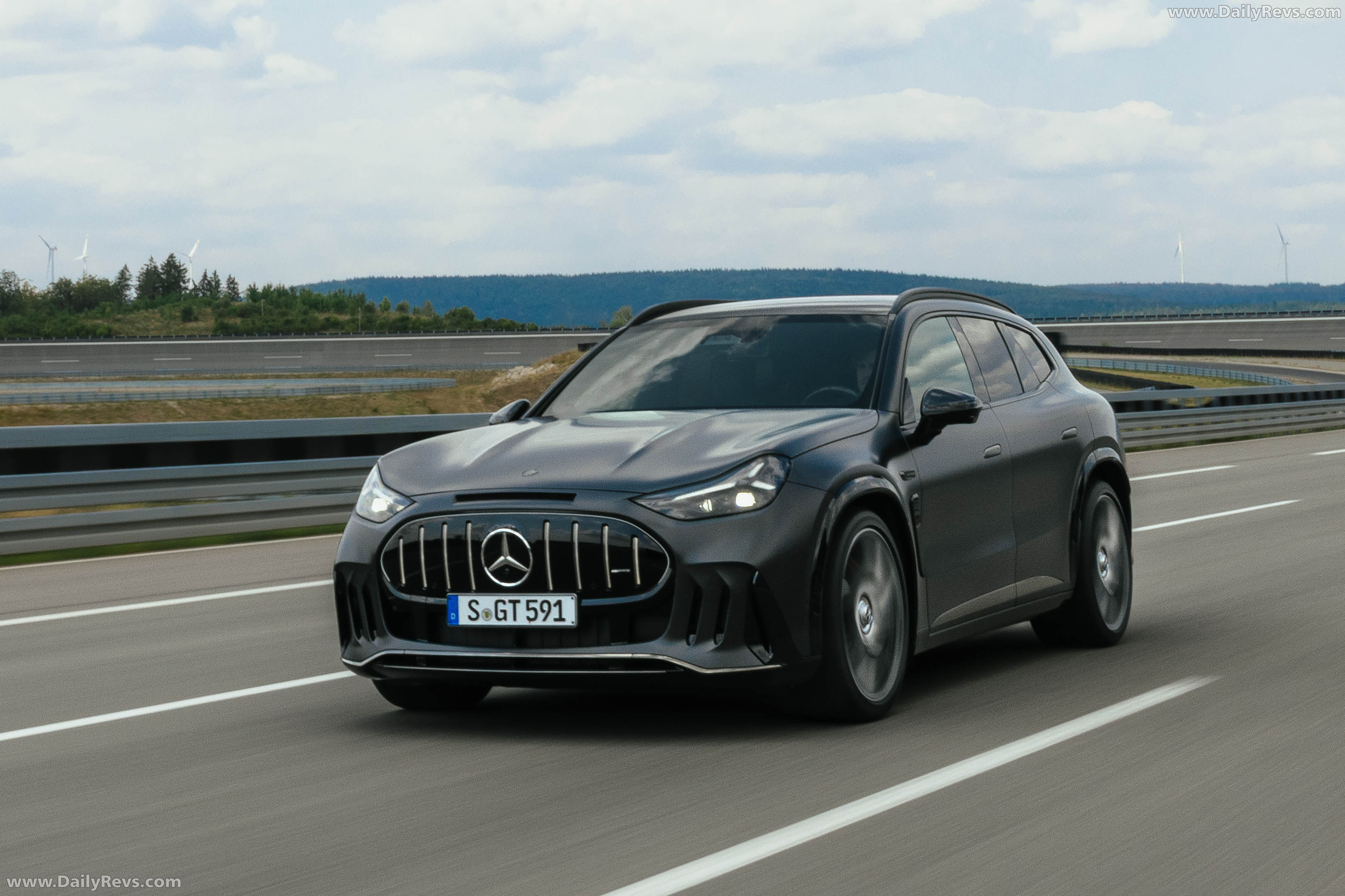 2027 Mercedes-Benz AMG GT SUV X591 Front View