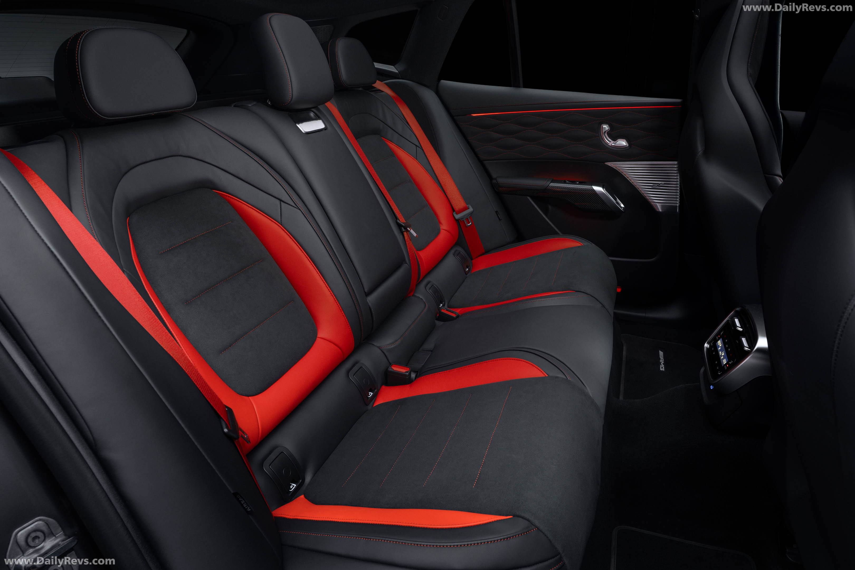 2027 Mercedes-Benz AMG GT SUV X591 Interior