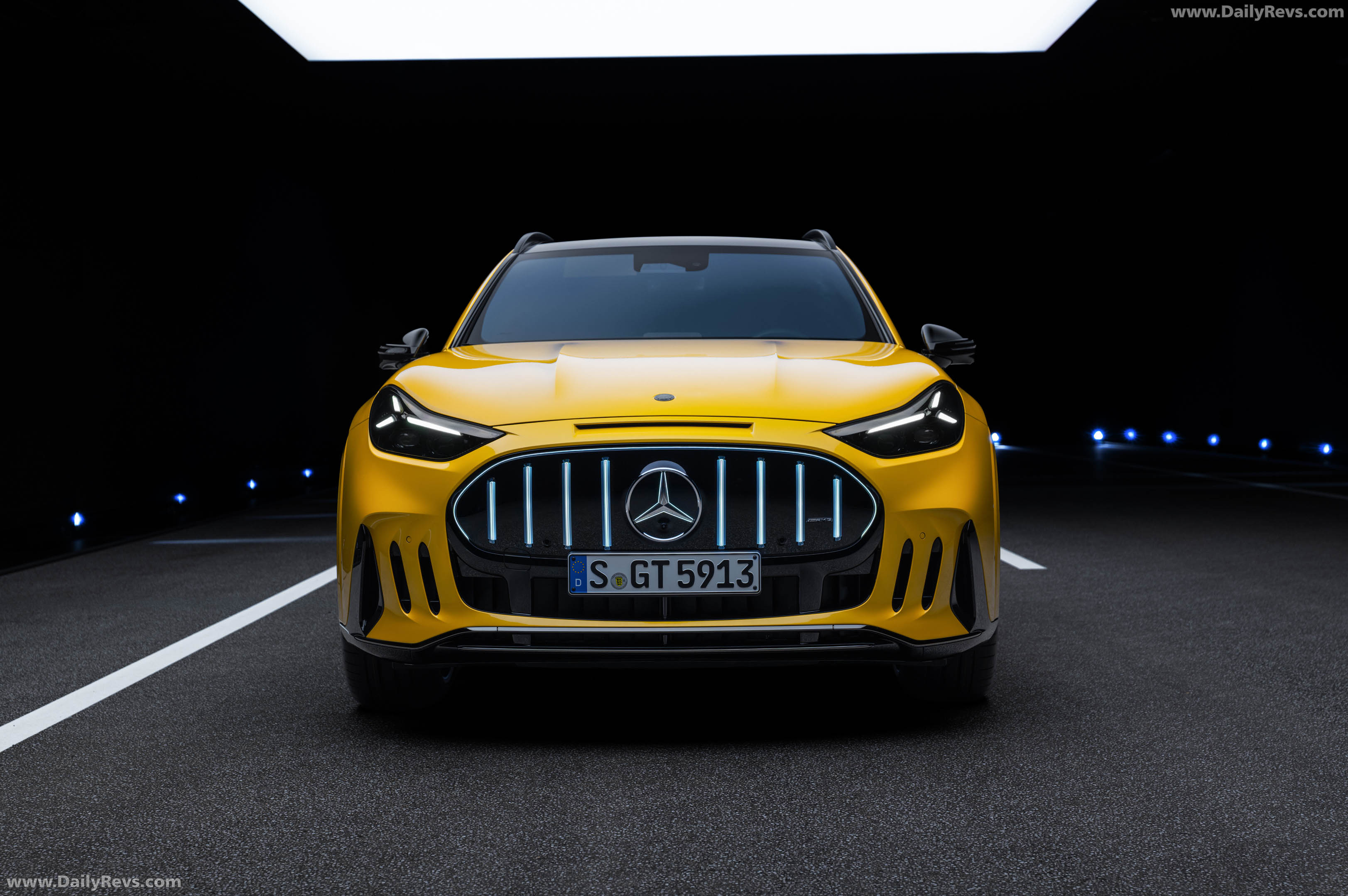 2027 Mercedes-Benz AMG GT 63 SUV X591 Front View