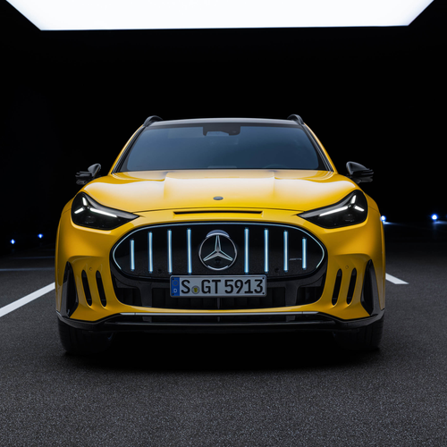 2027 Mercedes-Benz AMG GT 63 SUV X591 Front View