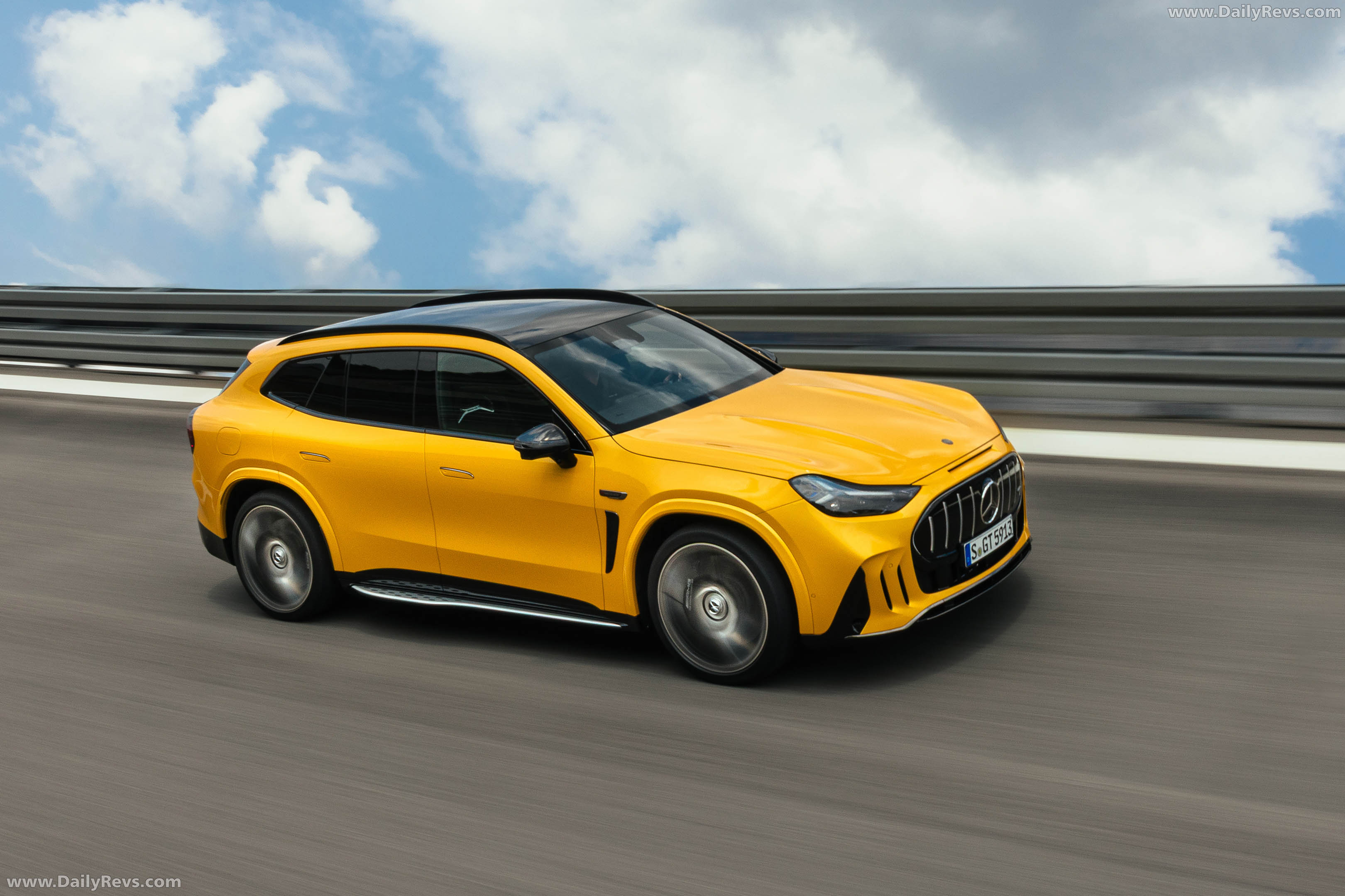 2027 Mercedes-Benz AMG GT 63 SUV X591 Front View