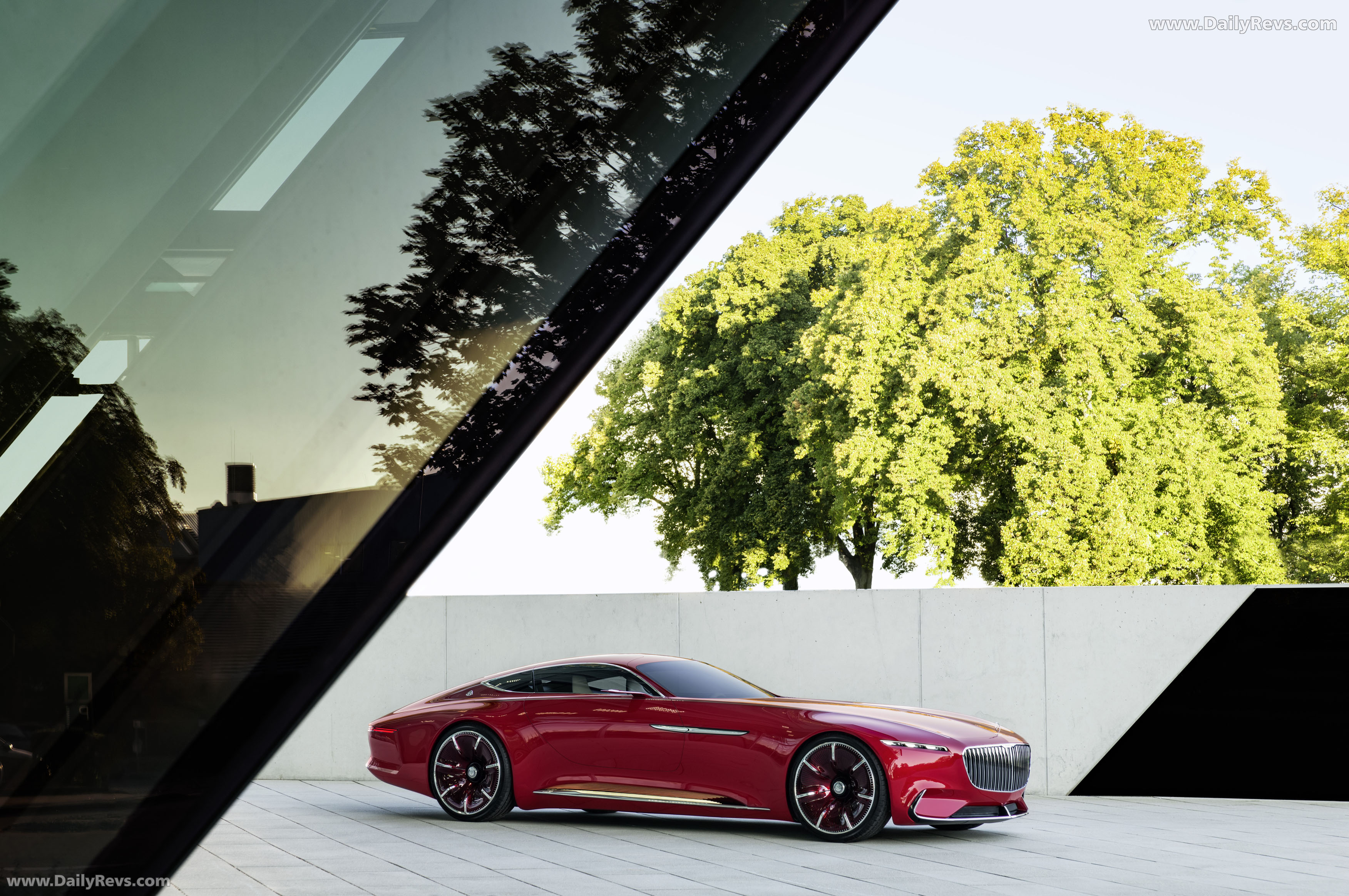 2016 Mercedes-Maybach Vision 6 Concept Side View