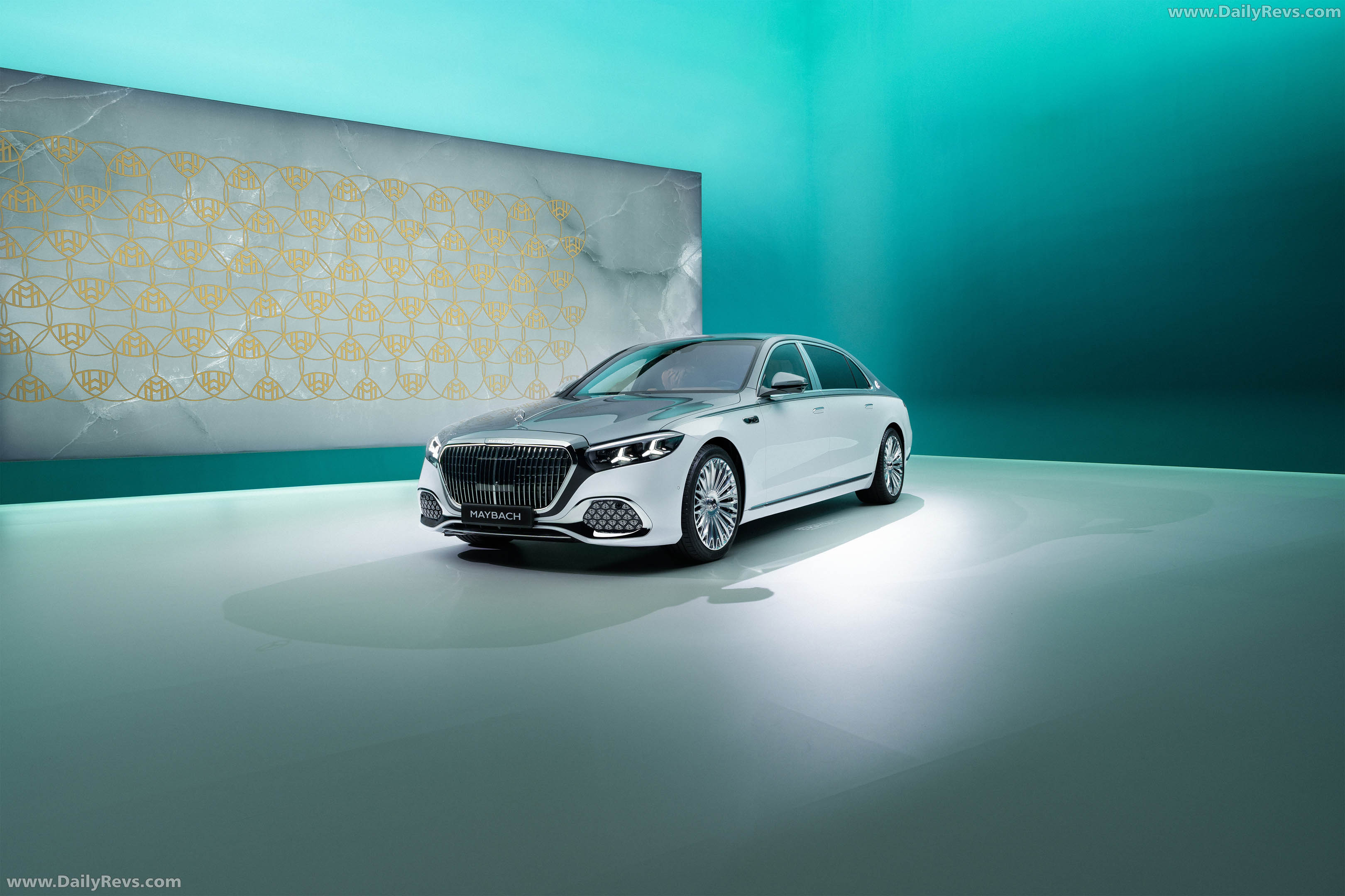 2027 Mercedes-Maybach S 680 MANUFAKTUR Front View
